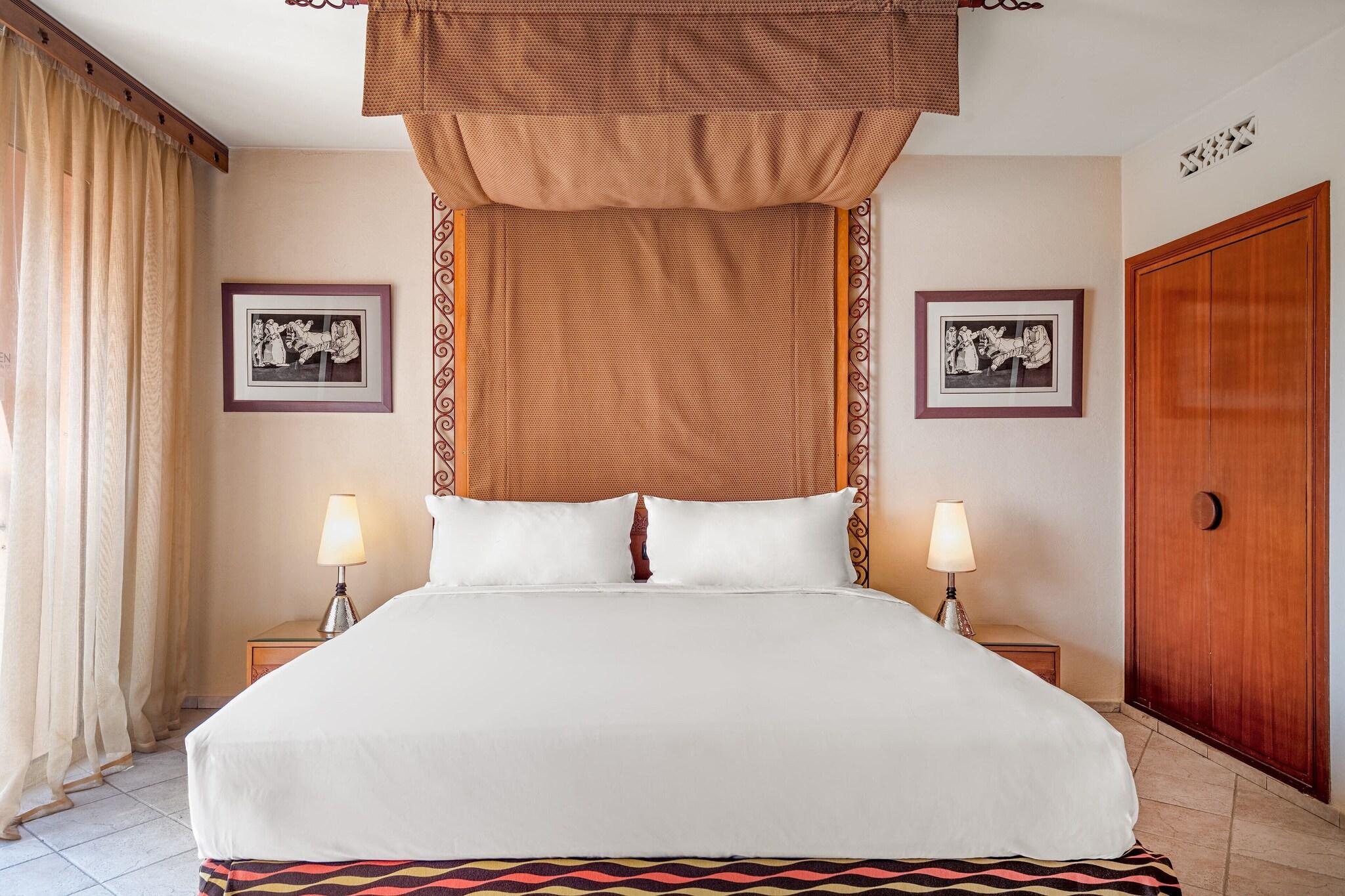 Double Deluxe Pool View