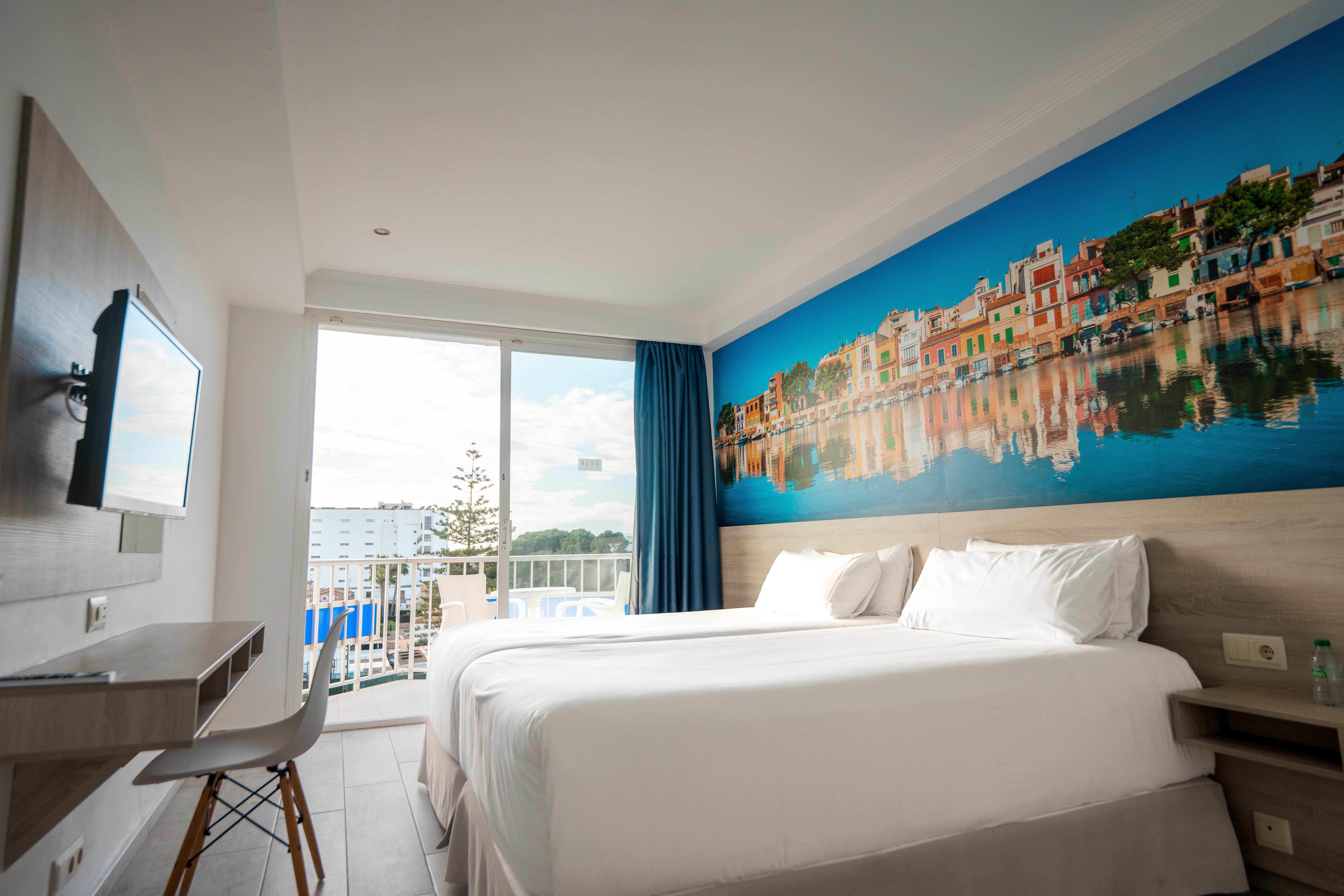 Double or Twin with Balcony