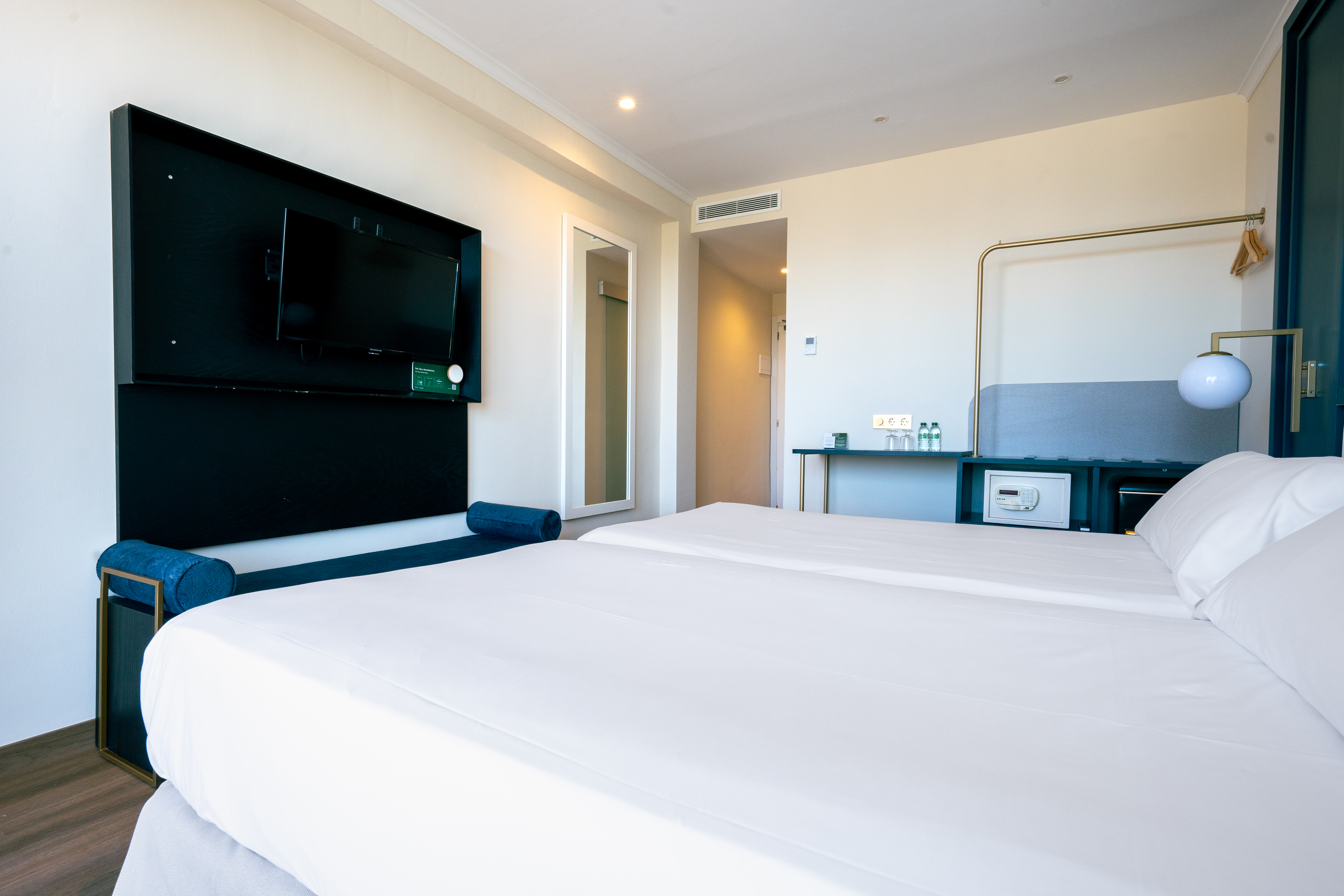 Double or Twin Superior