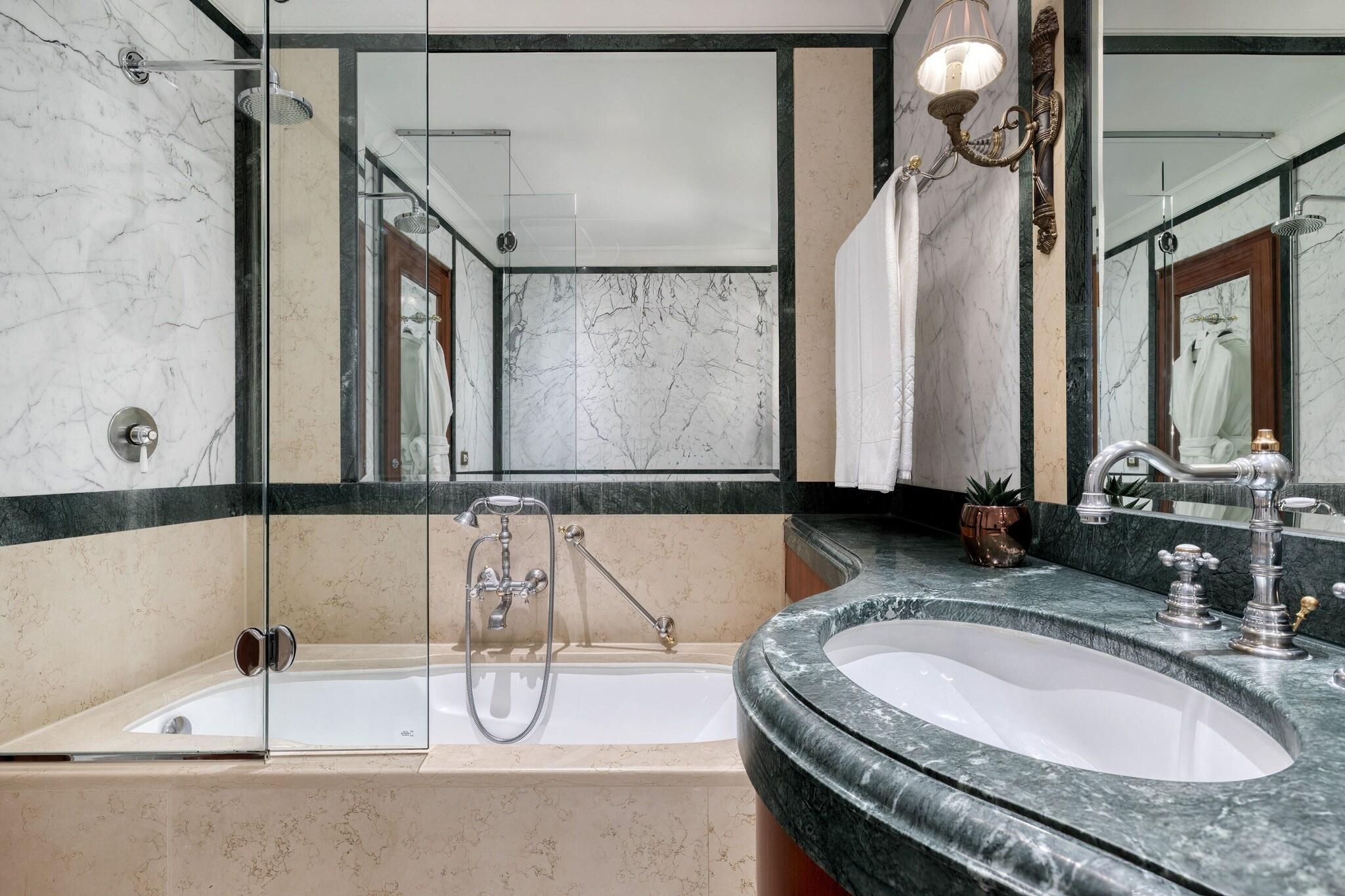 Double Deluxe City View