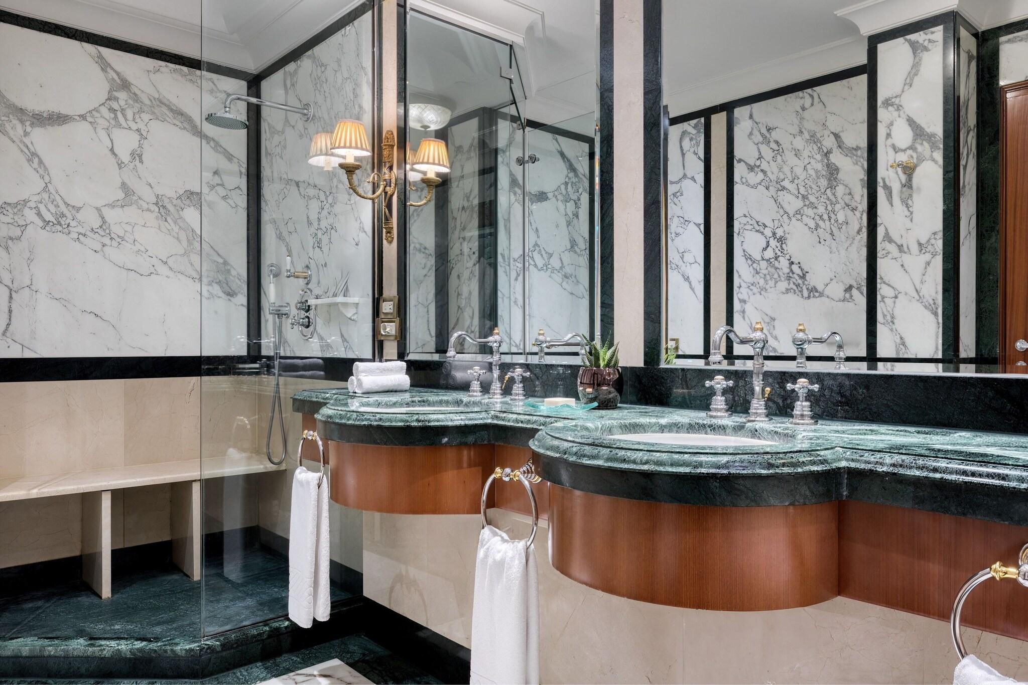 Suite Executive King Bed