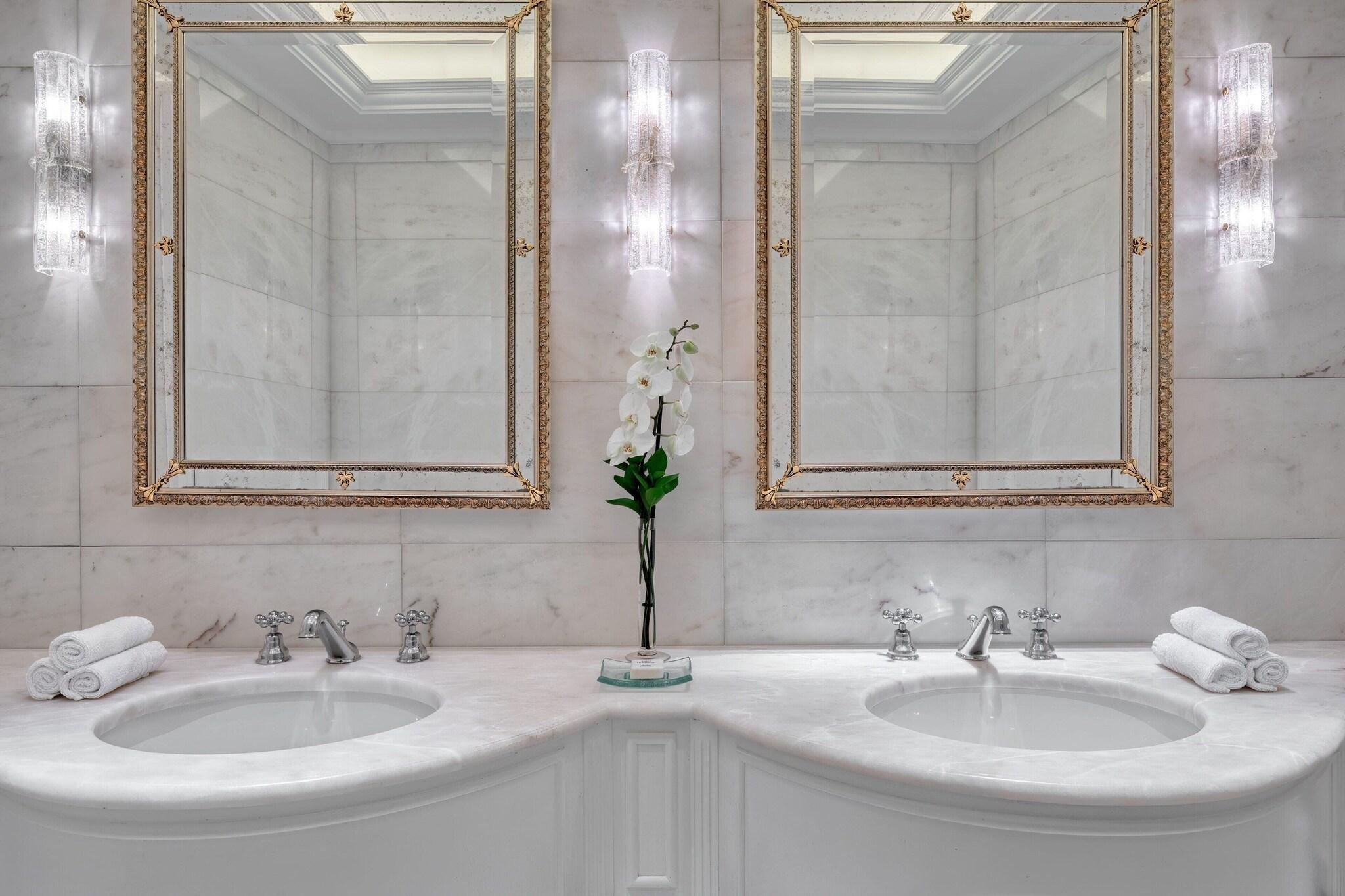 Suite Two Double Beds with Views