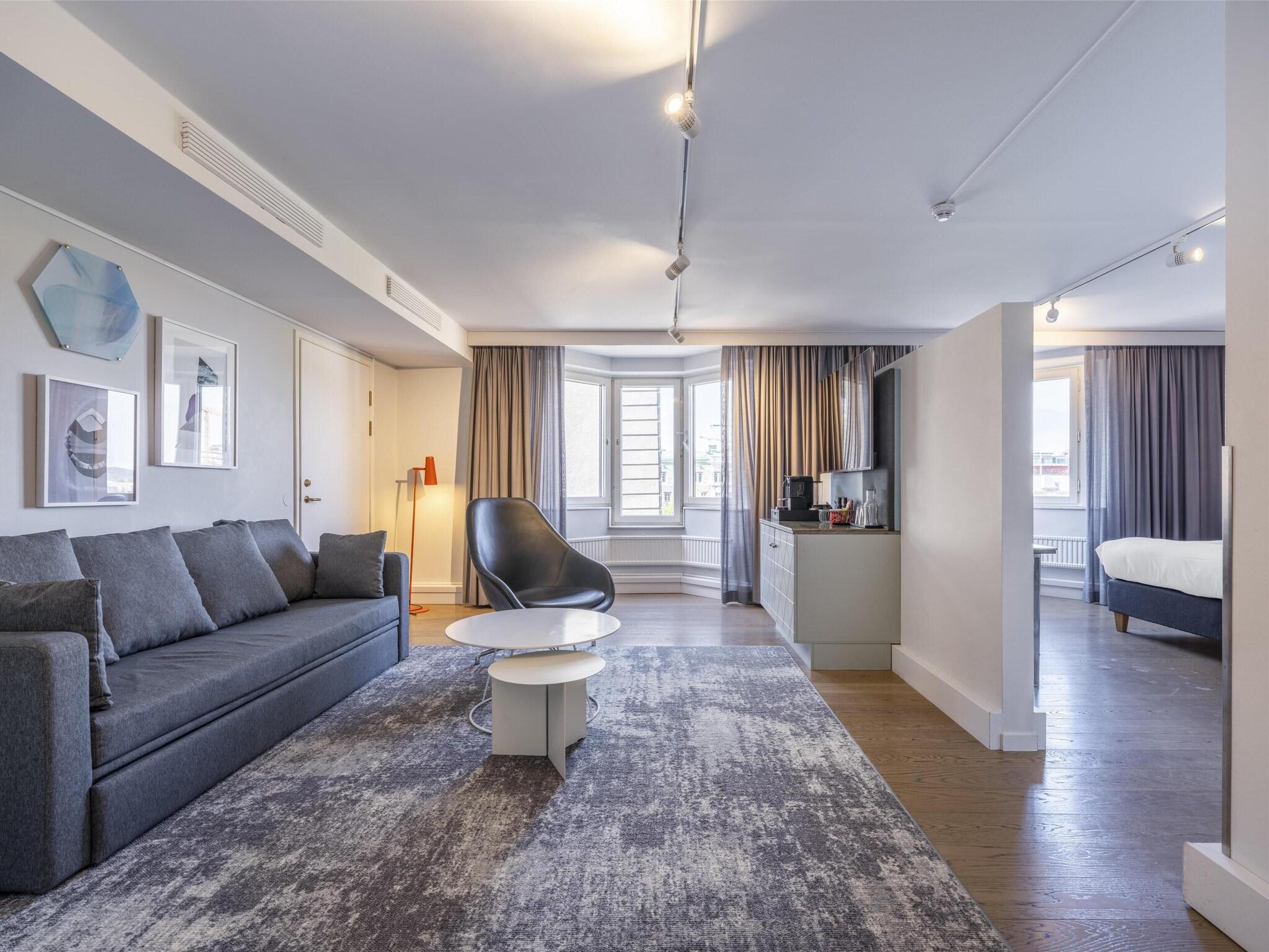 Junior Suite King Size Bed