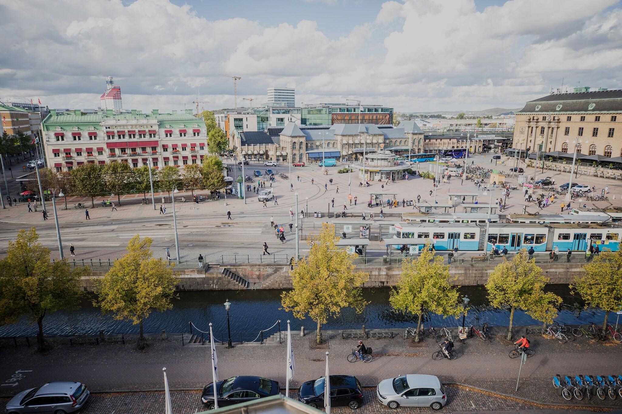 Double Executive King Bed