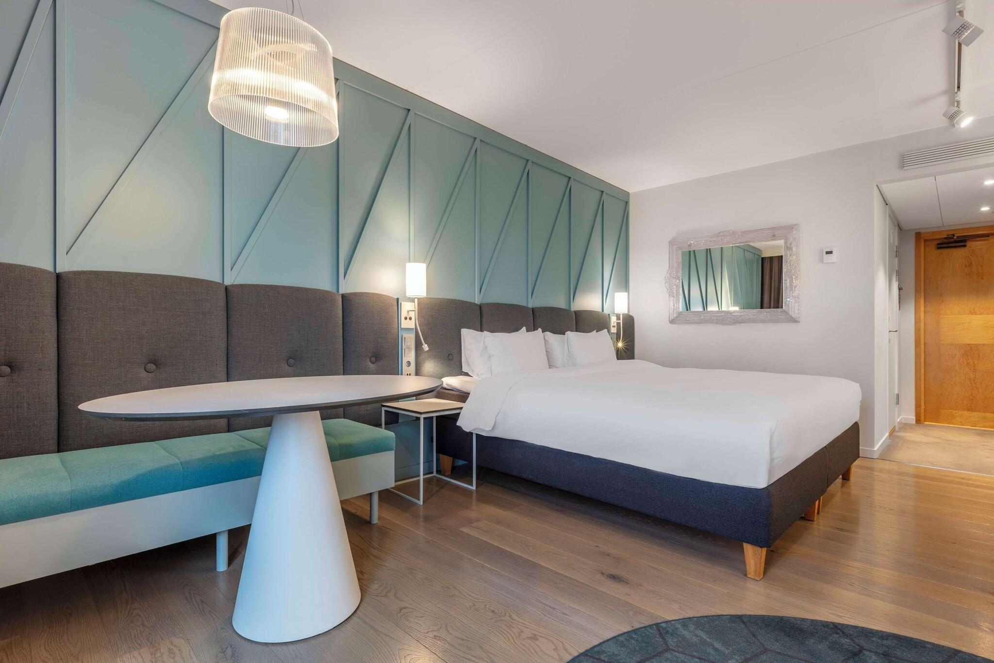 Double Executive King Bed