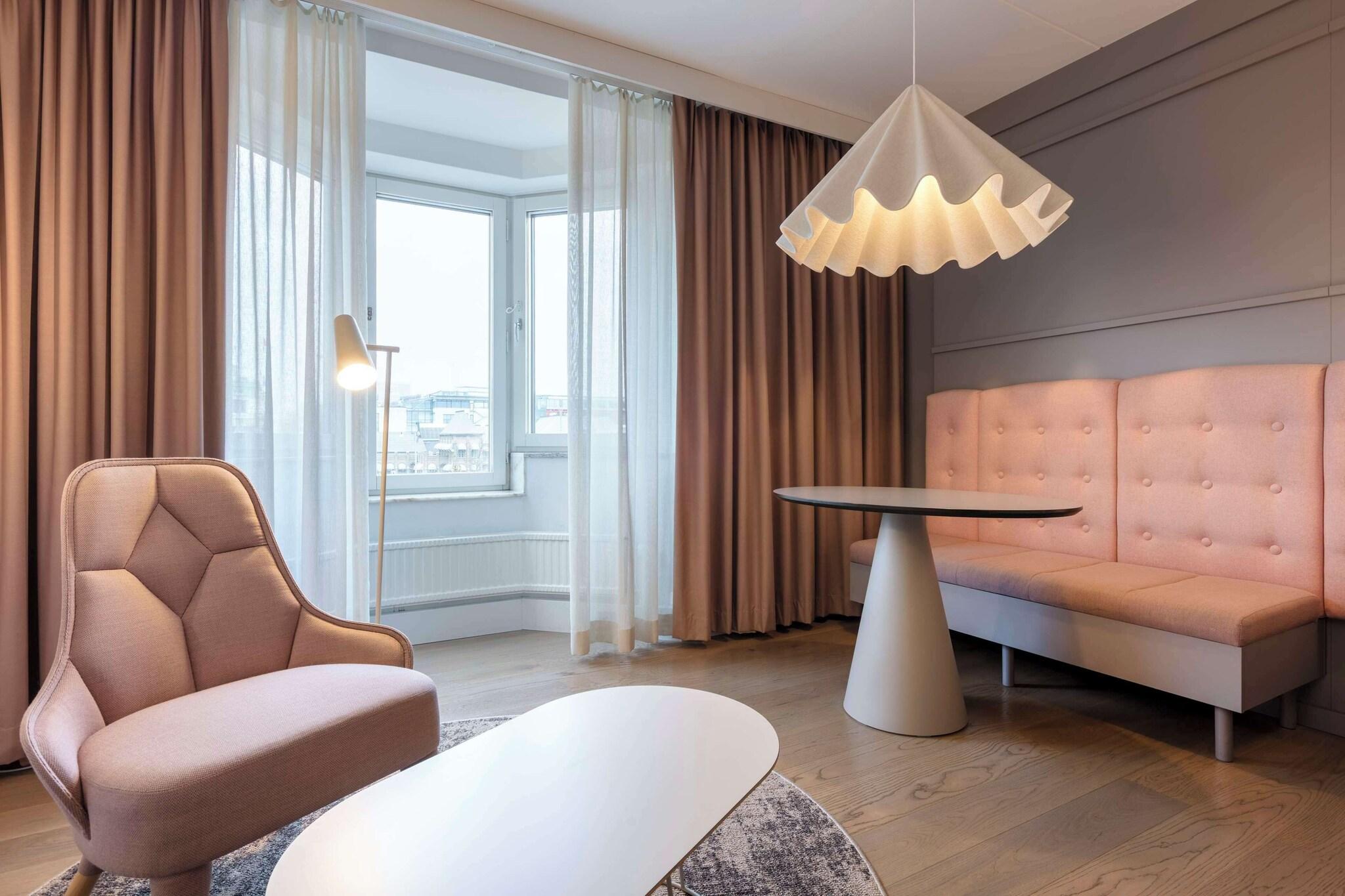 Double Executive King Bed