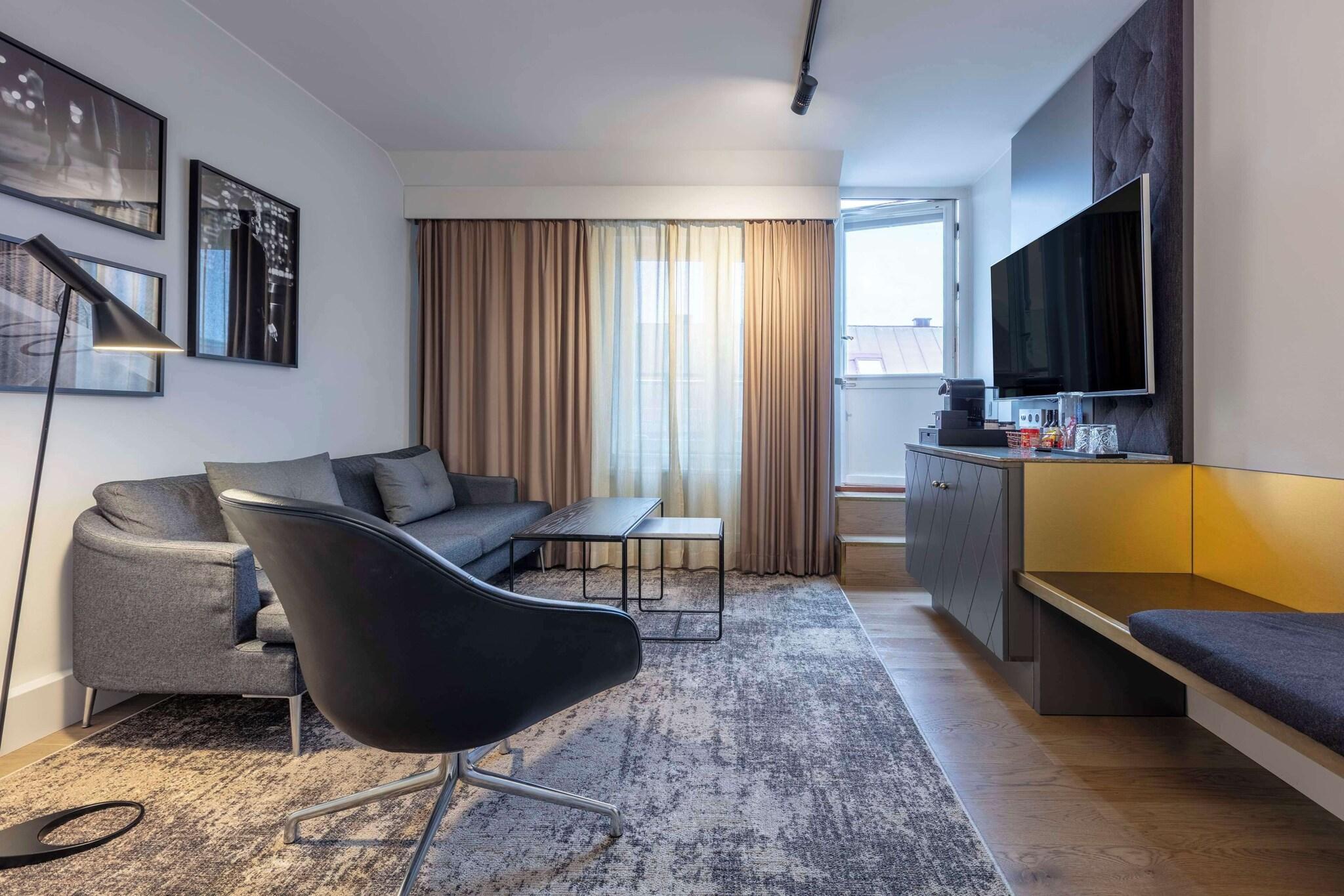 Junior Suite King Size Bed