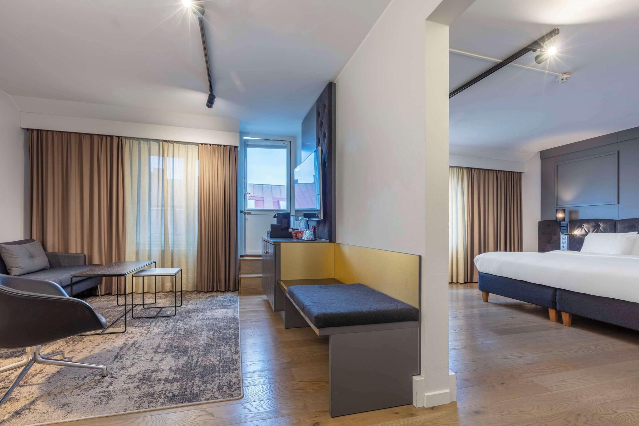 Junior Suite King Size Bed