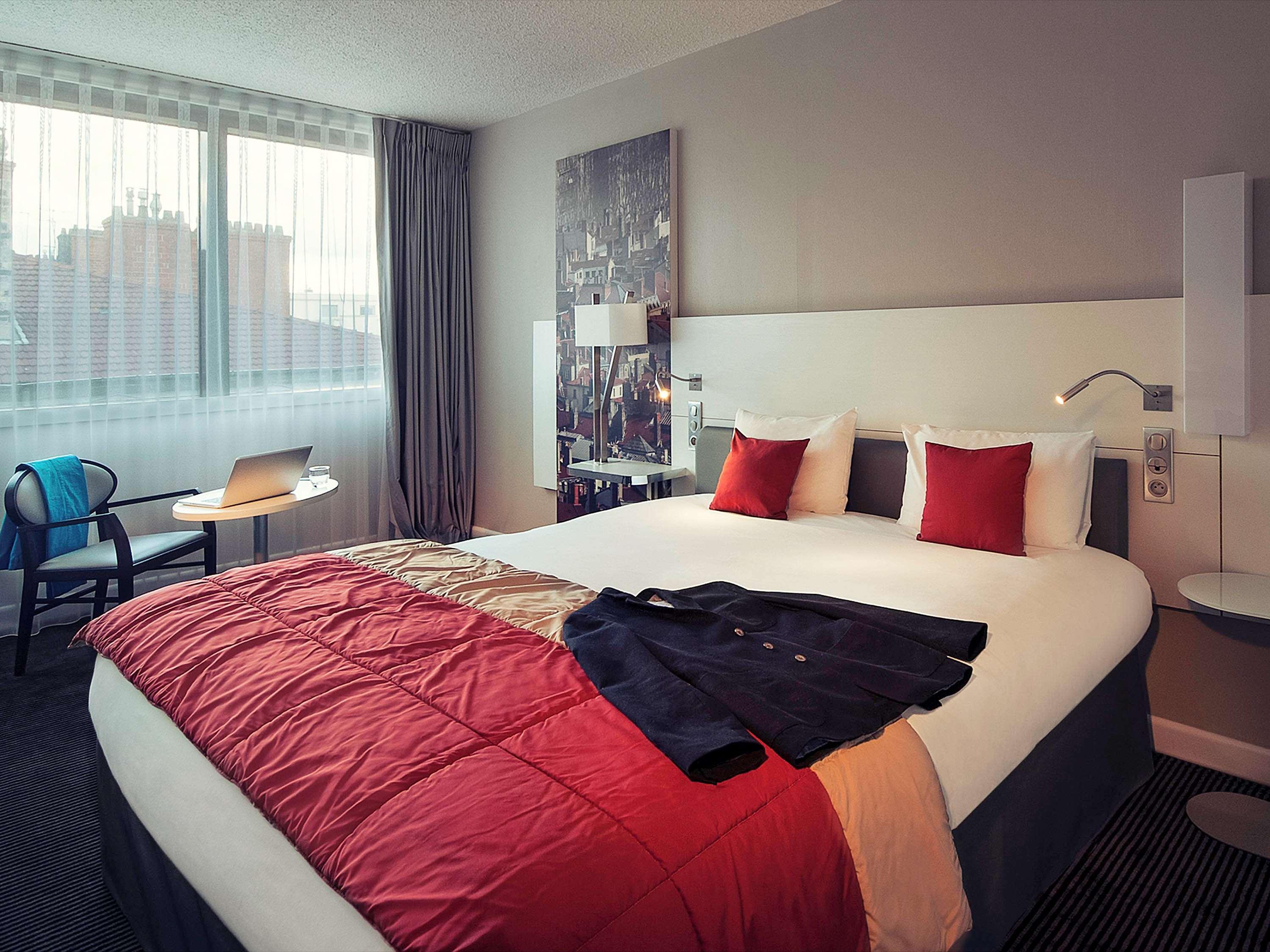 Double King Size Bed