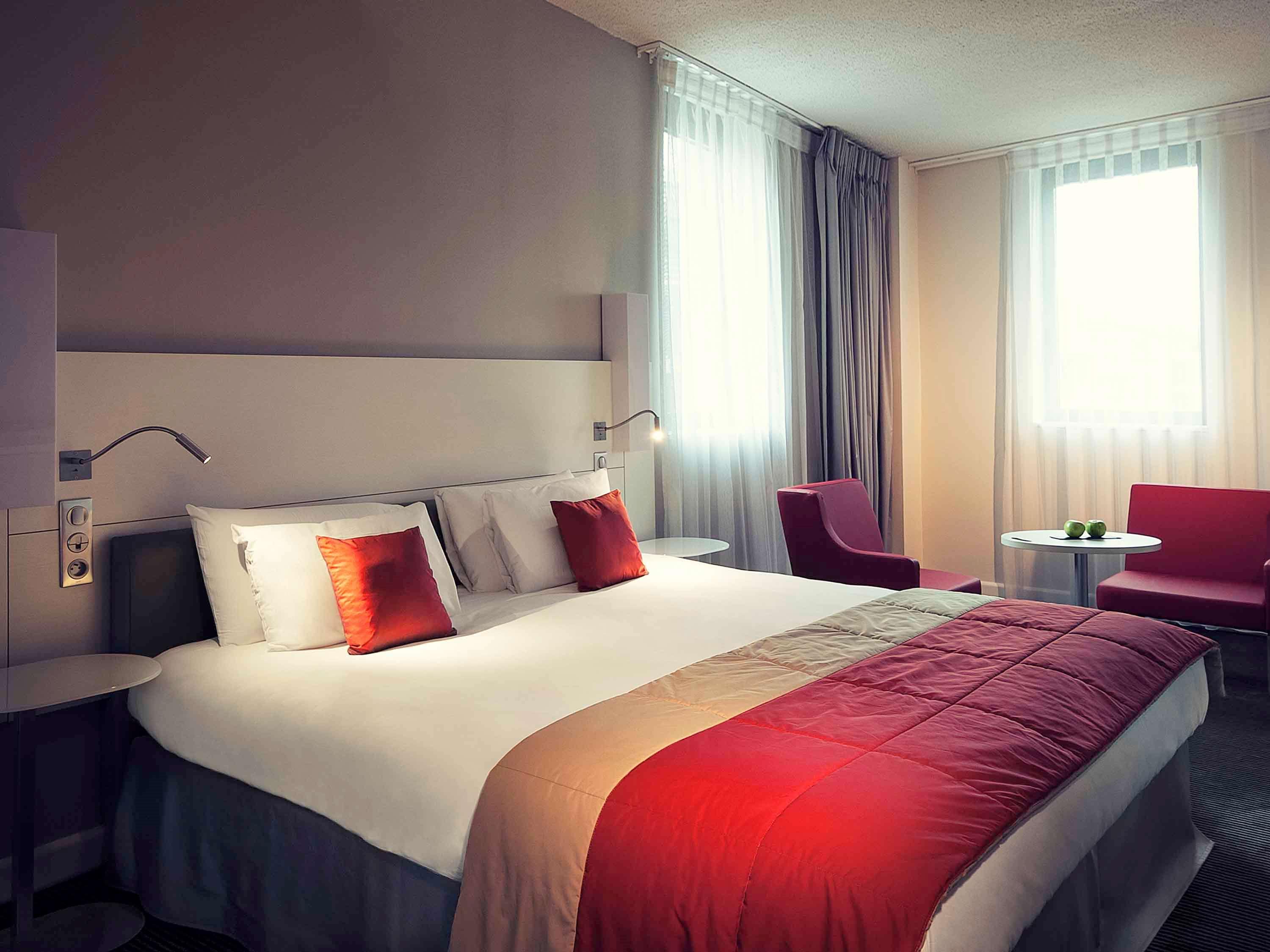 Double King Size Bed