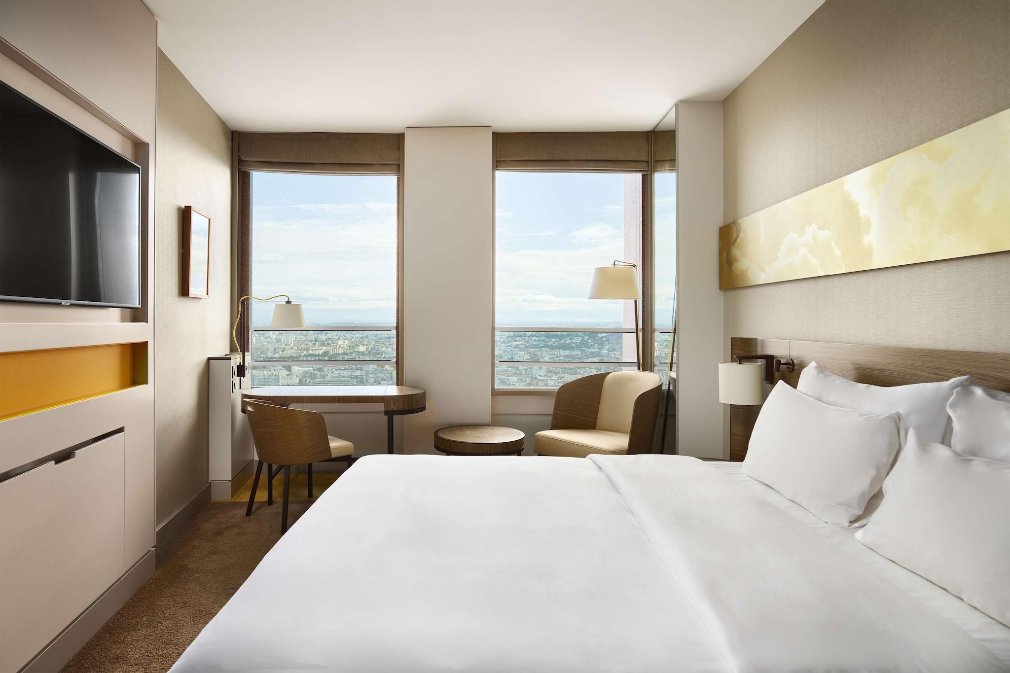 Twin Superior with Views