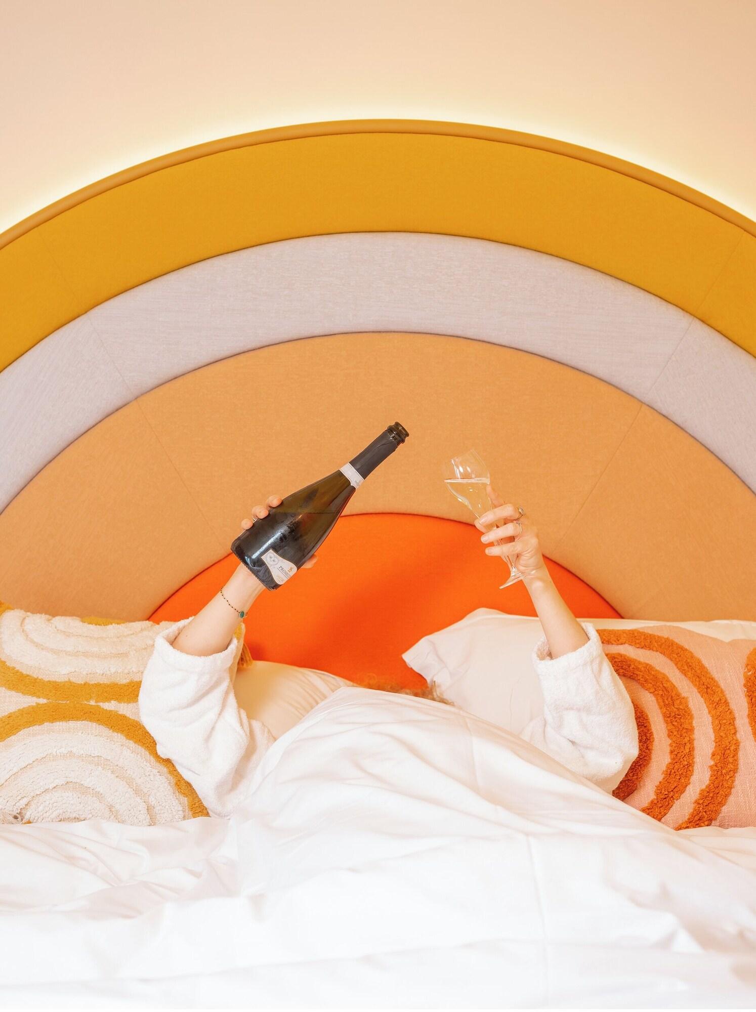 Family Room Queen Size Bed