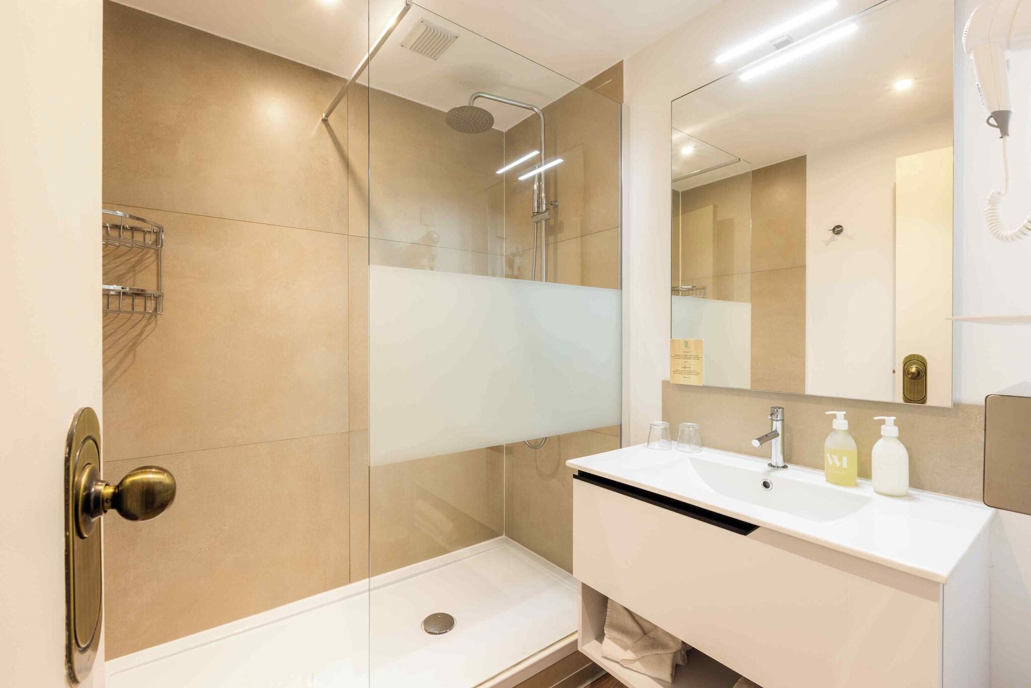 Family Room Queen Size Bed