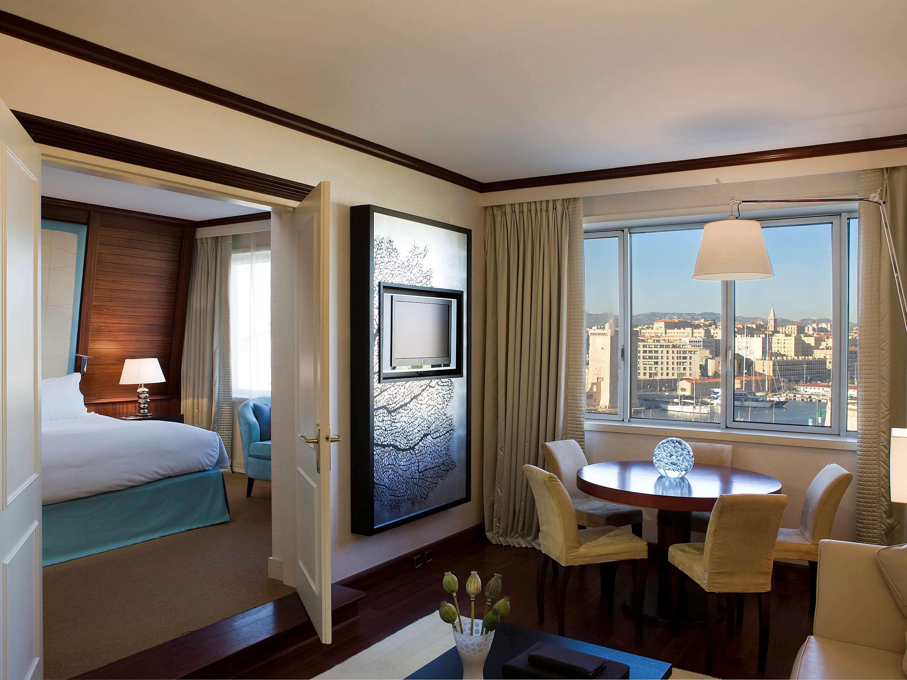 Suite with Views