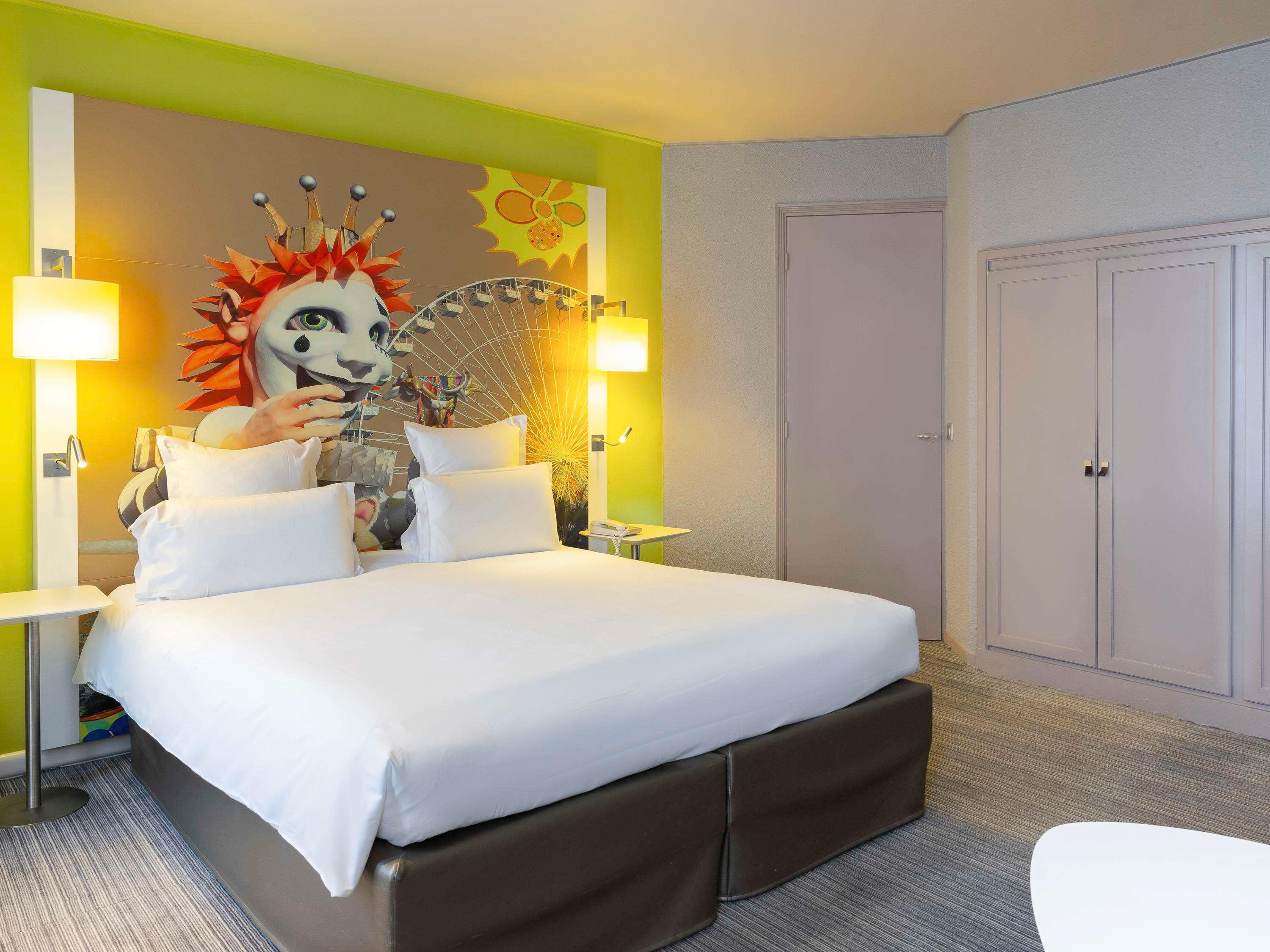 Double King Size Bed