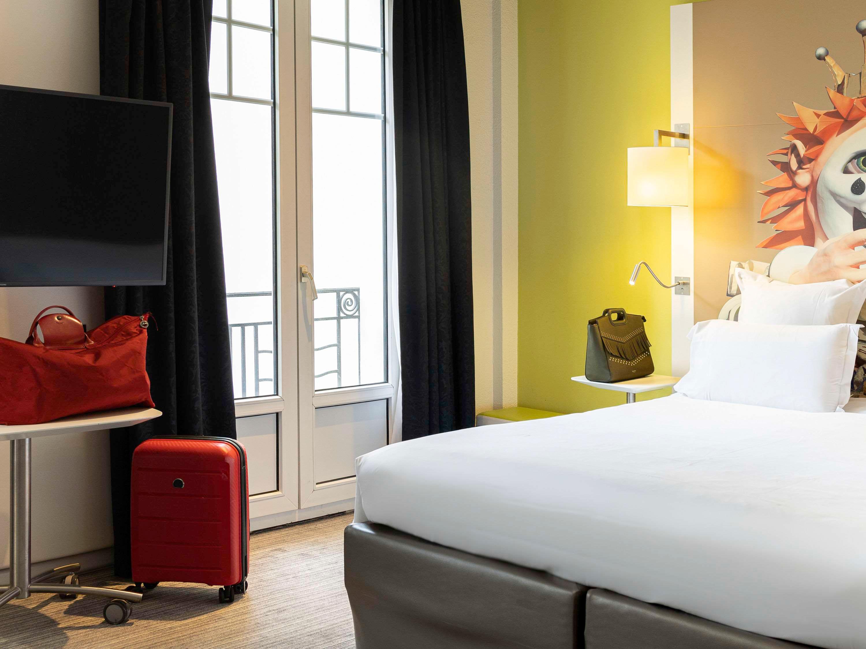 Double King Size Bed