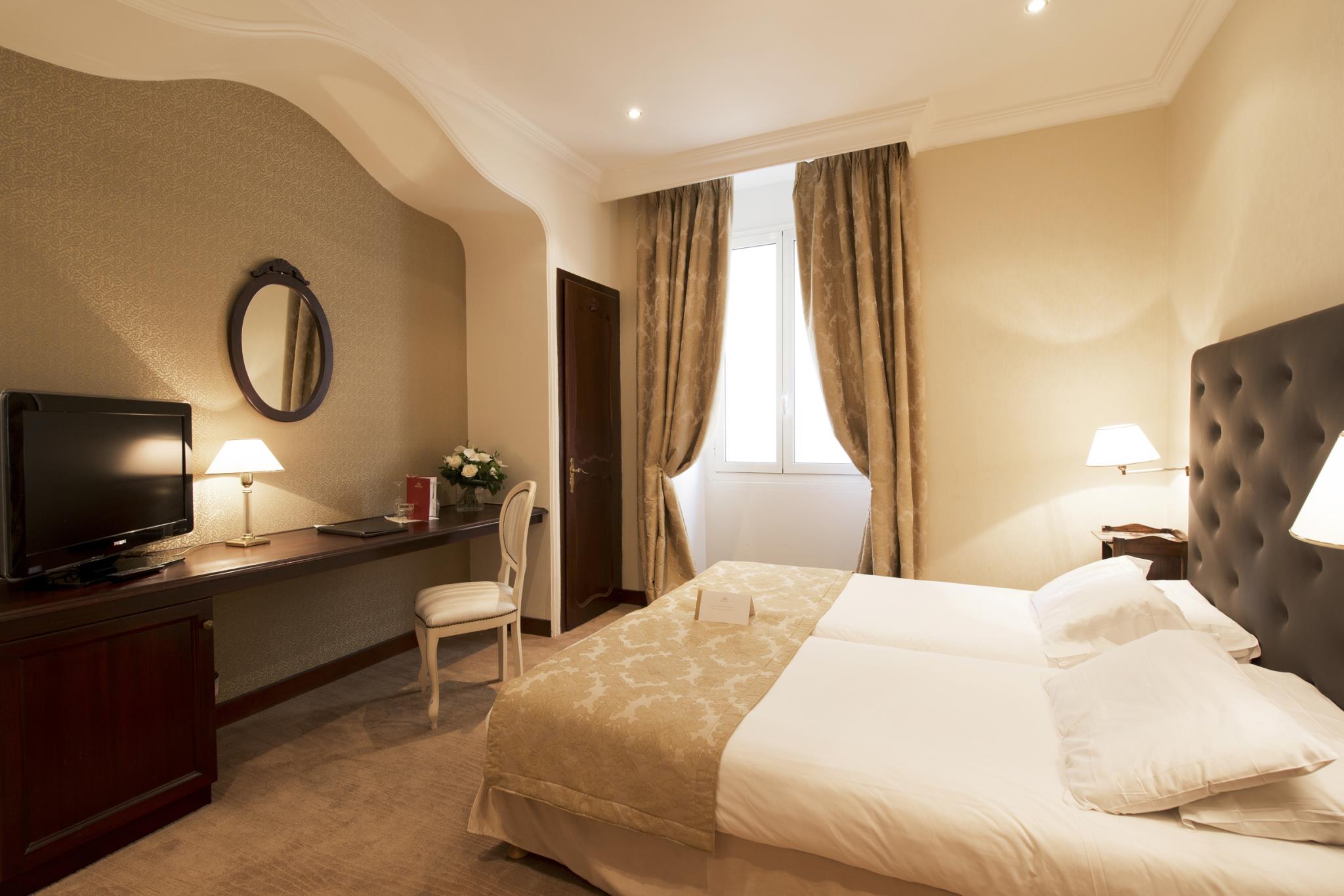 Double Classic City View