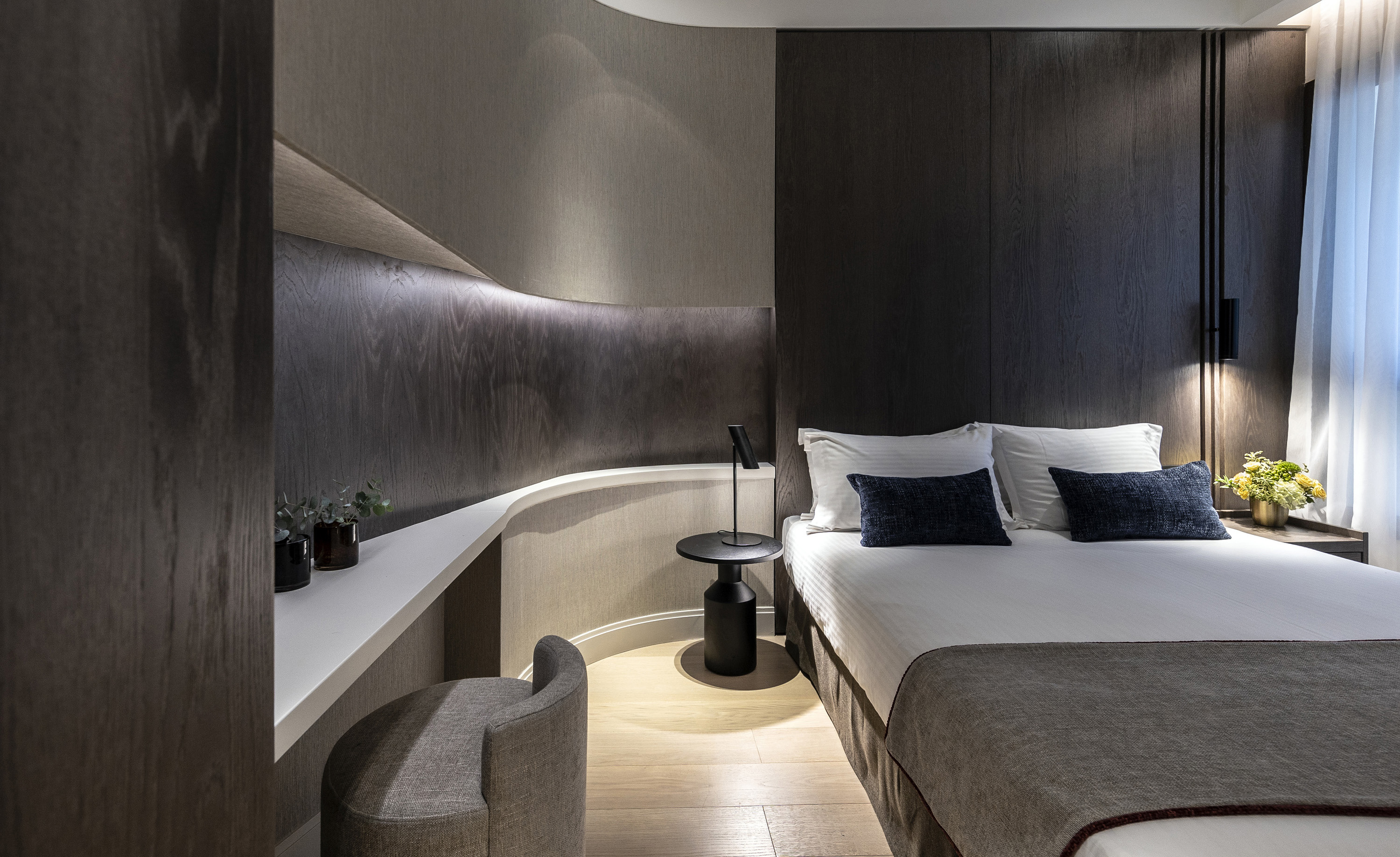 Double Single Business