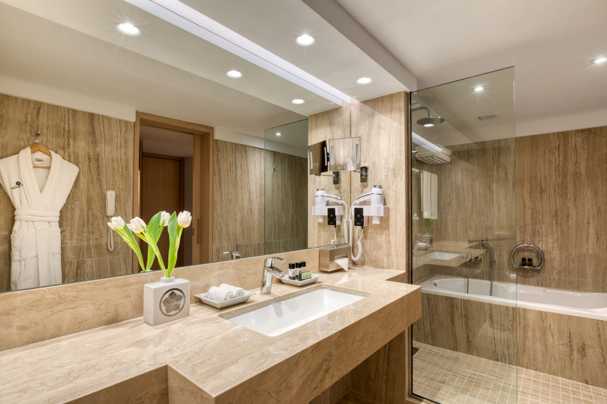 Double or Twin Standard