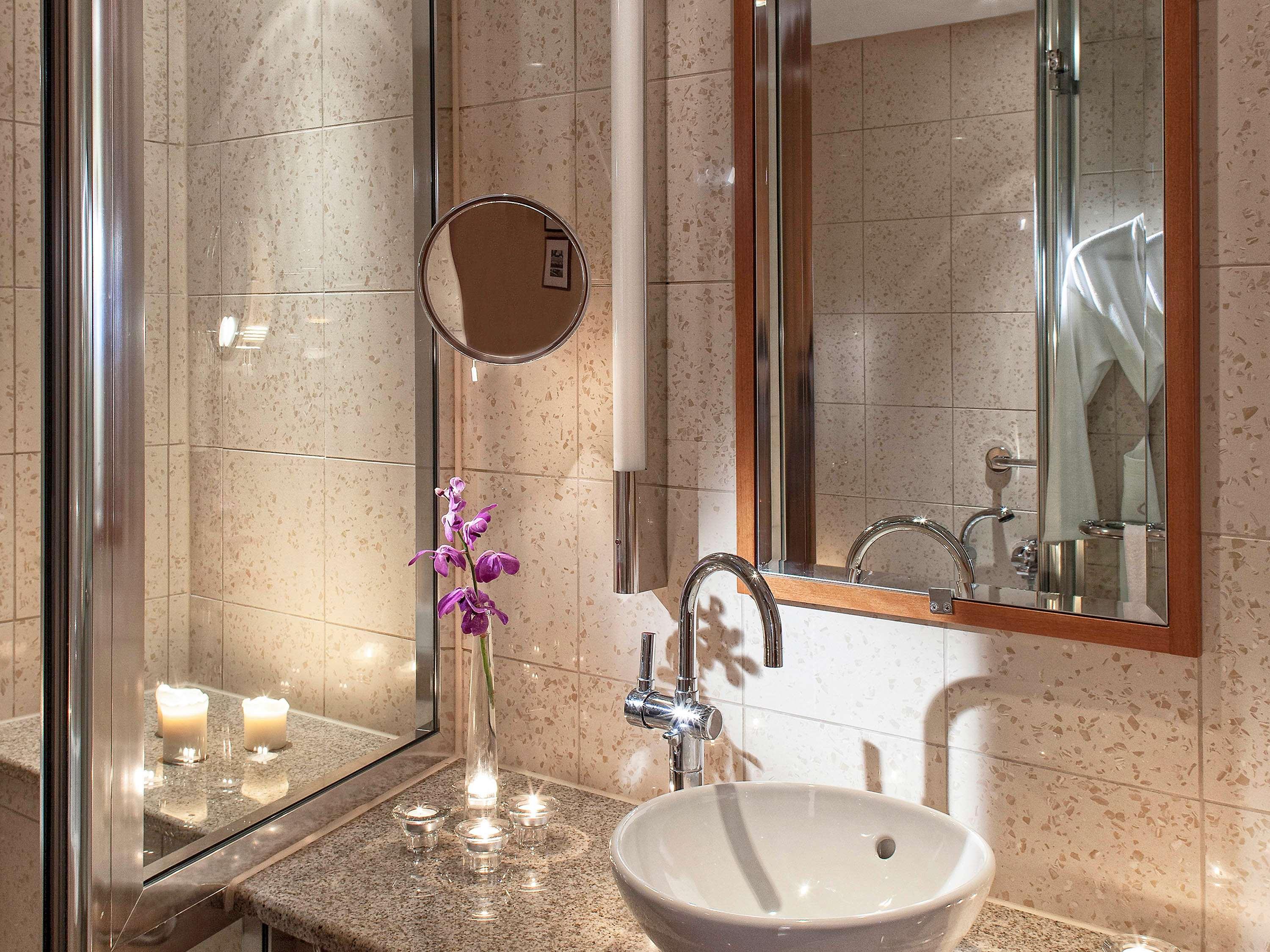 Junior Suite King Size Bed