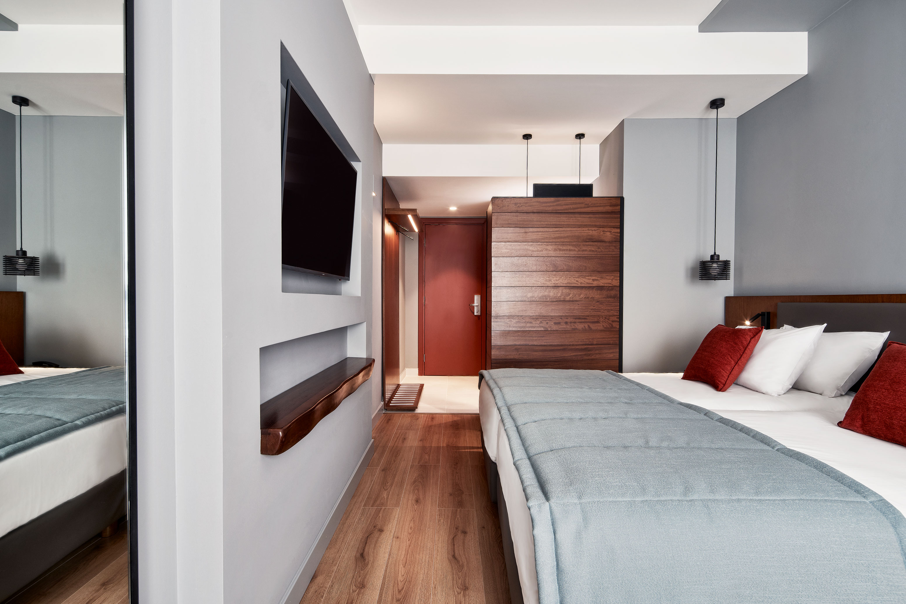 Double or Twin Standard