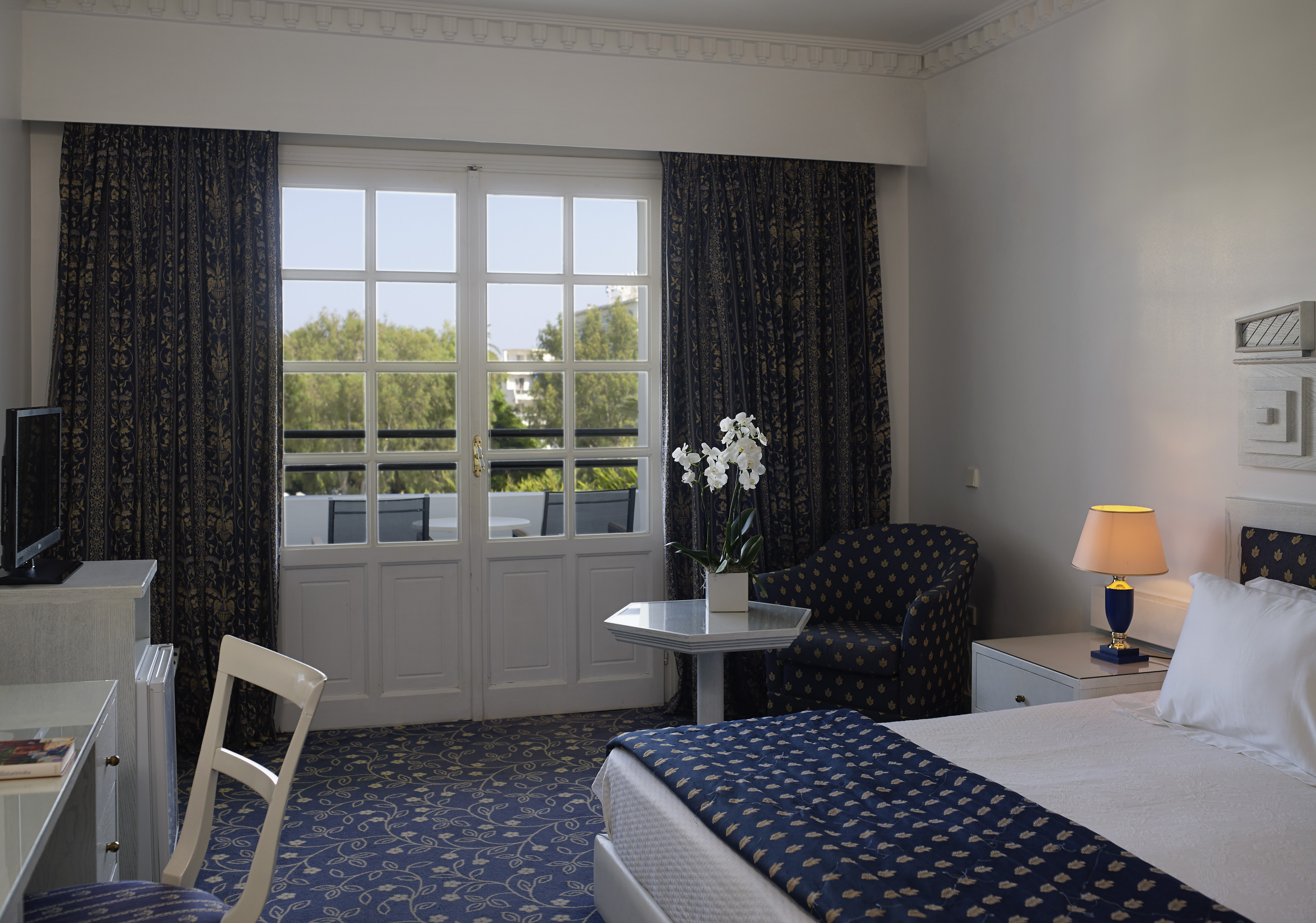 Double or Twin Standard