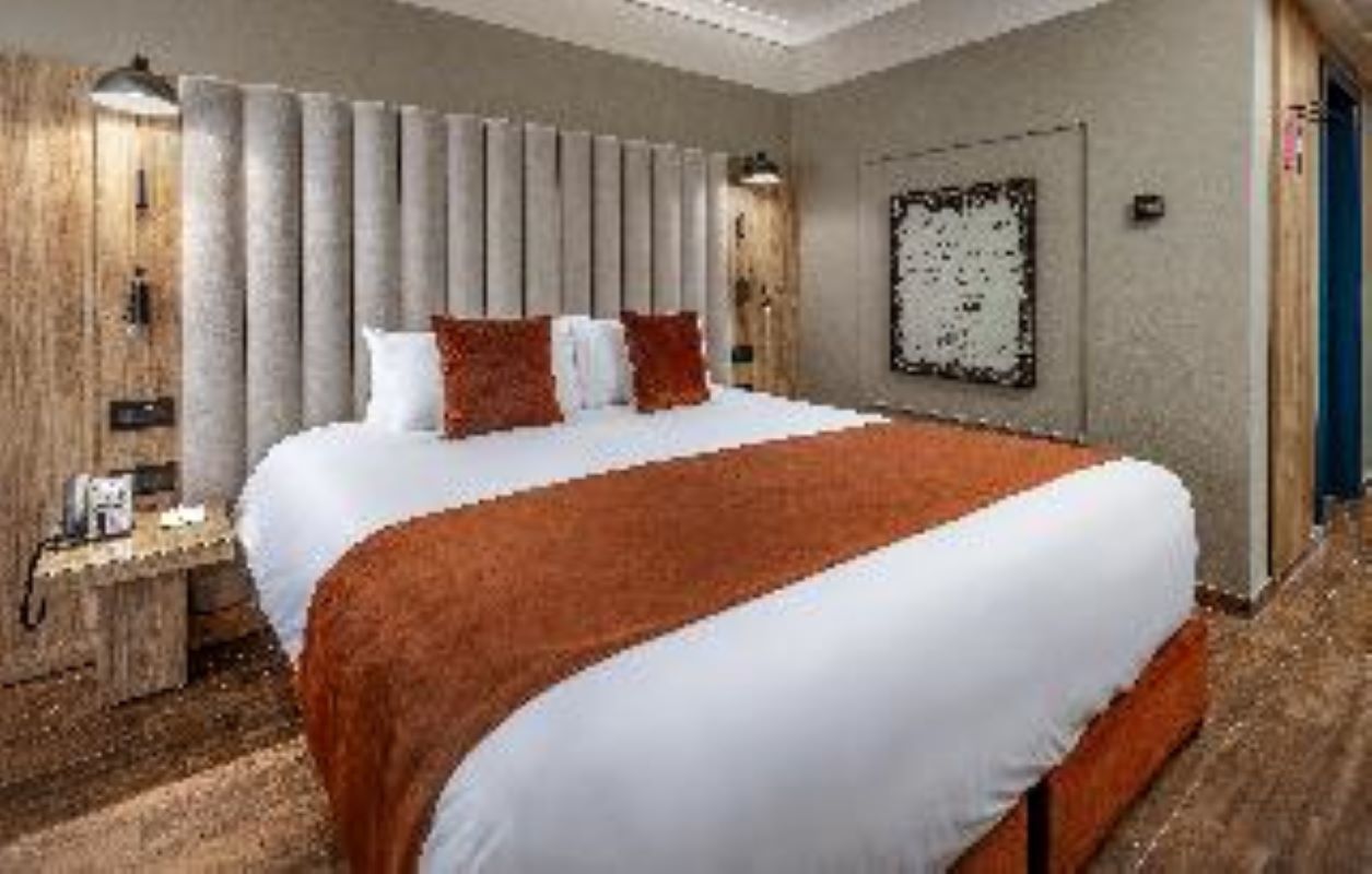 Double or Twin Standard