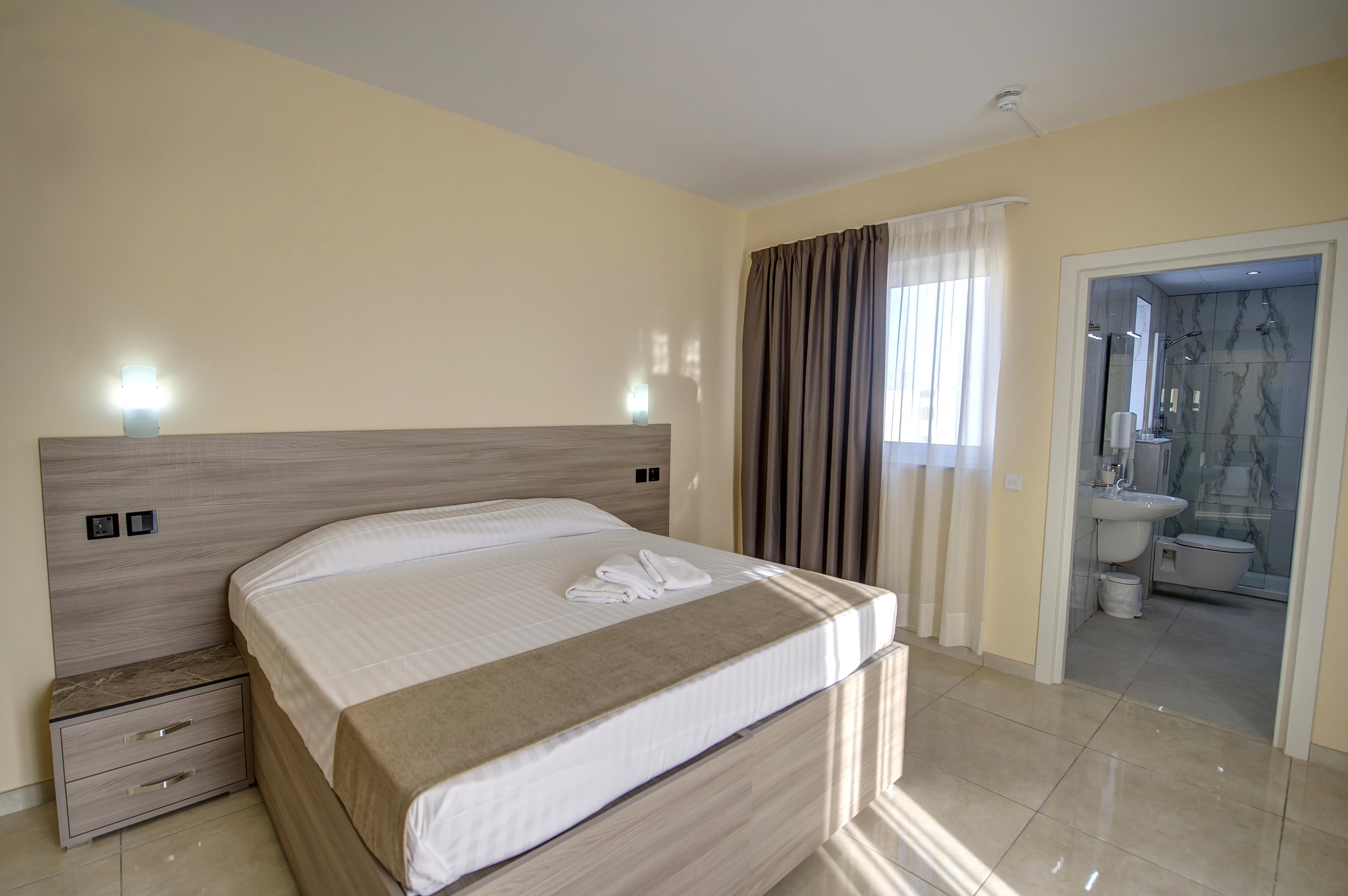 Double or Twin Standard