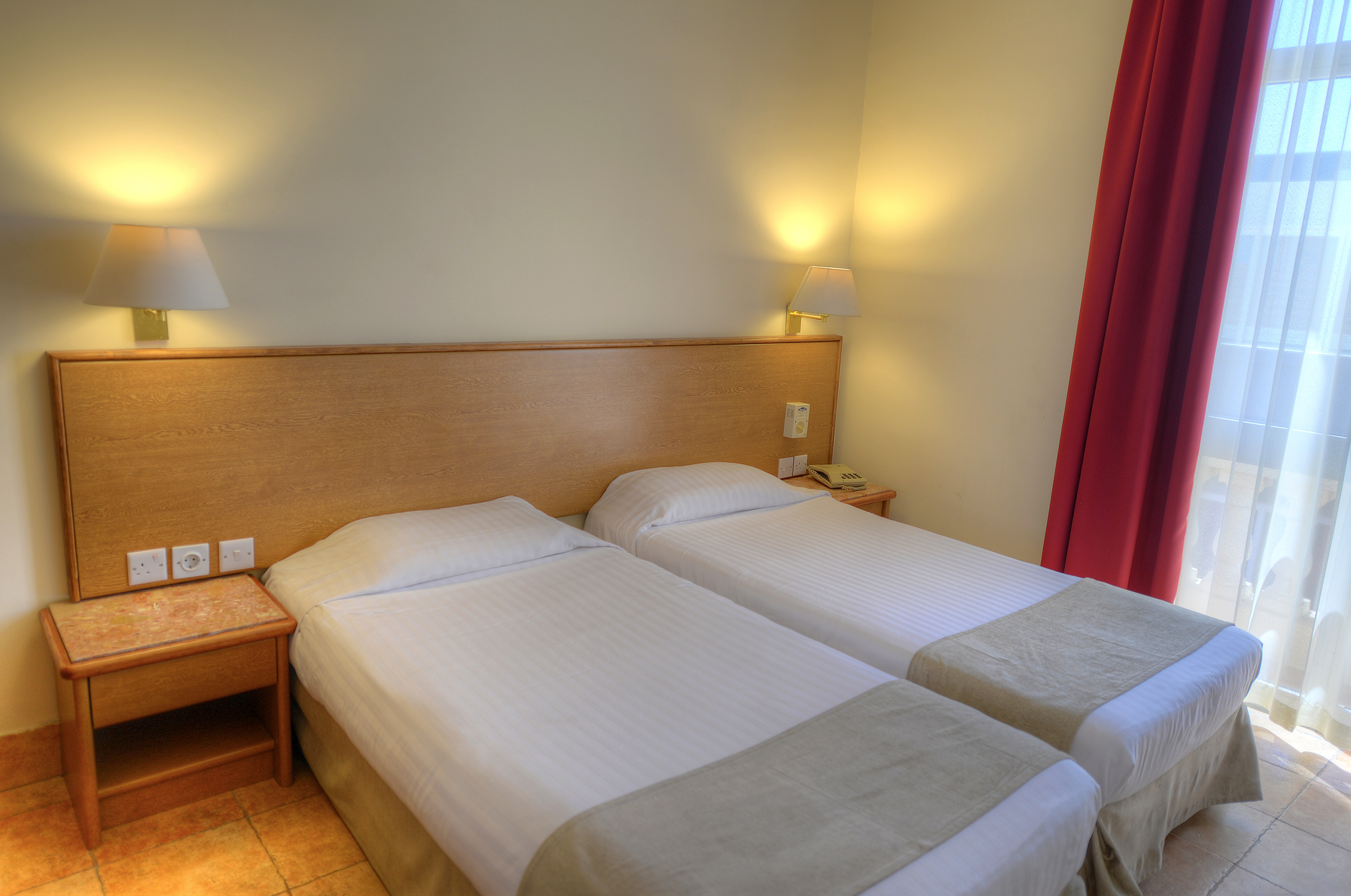 Double or Twin Standard