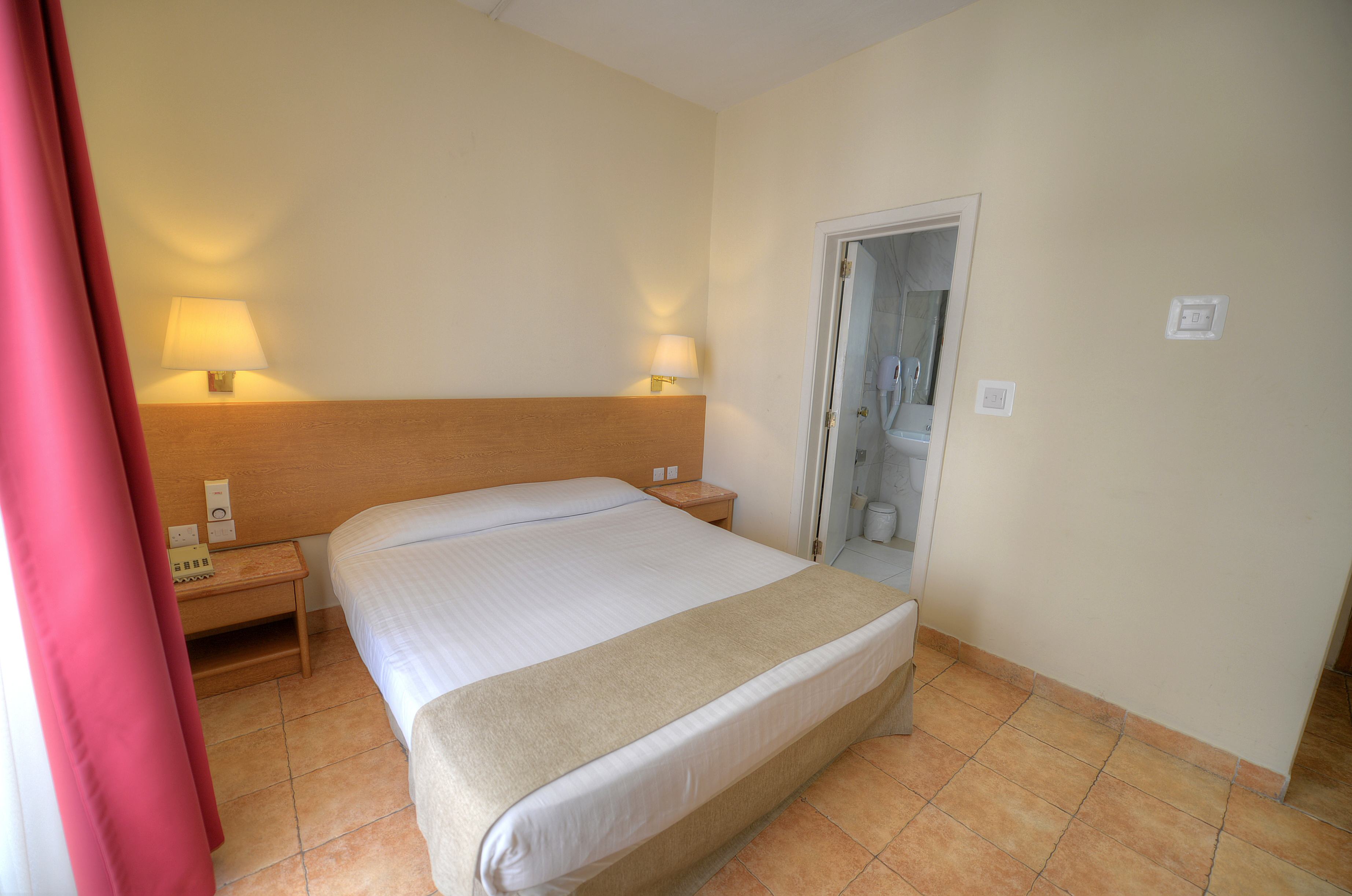 Double or Twin Standard