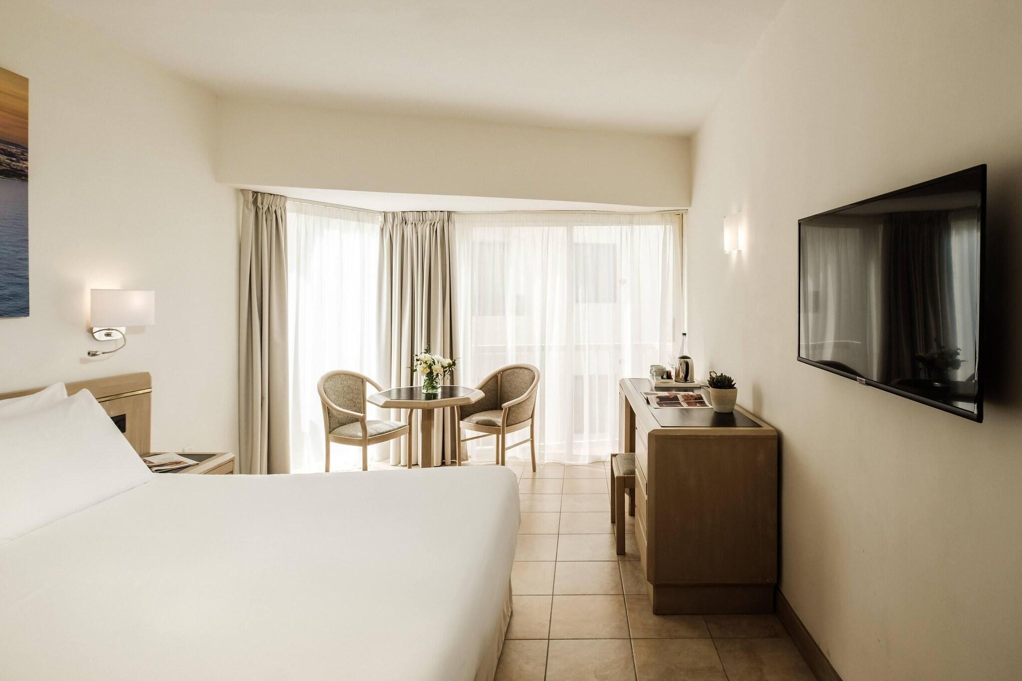 Twin Side Sea View with Balcony