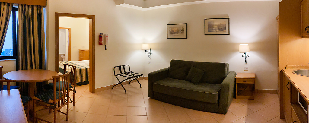 Apartment with Kitchenette