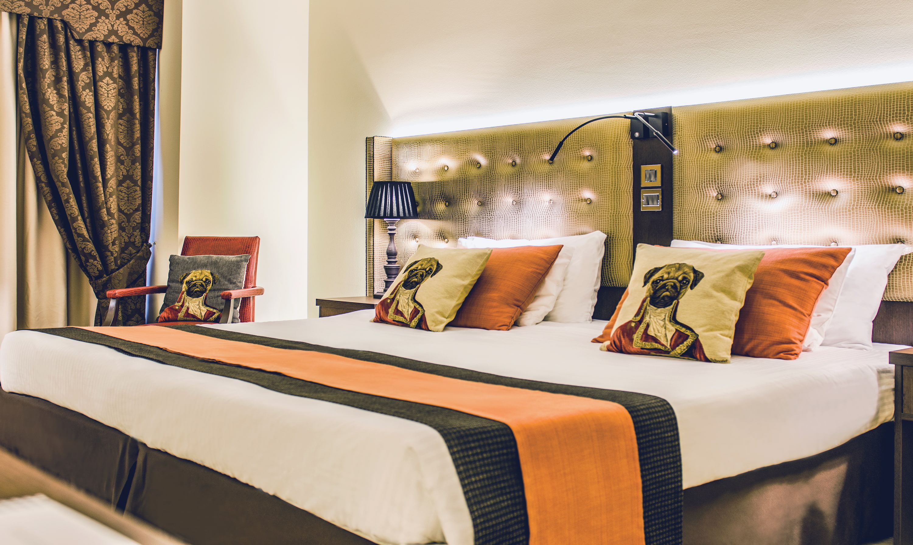 Twin Classic with Balcony