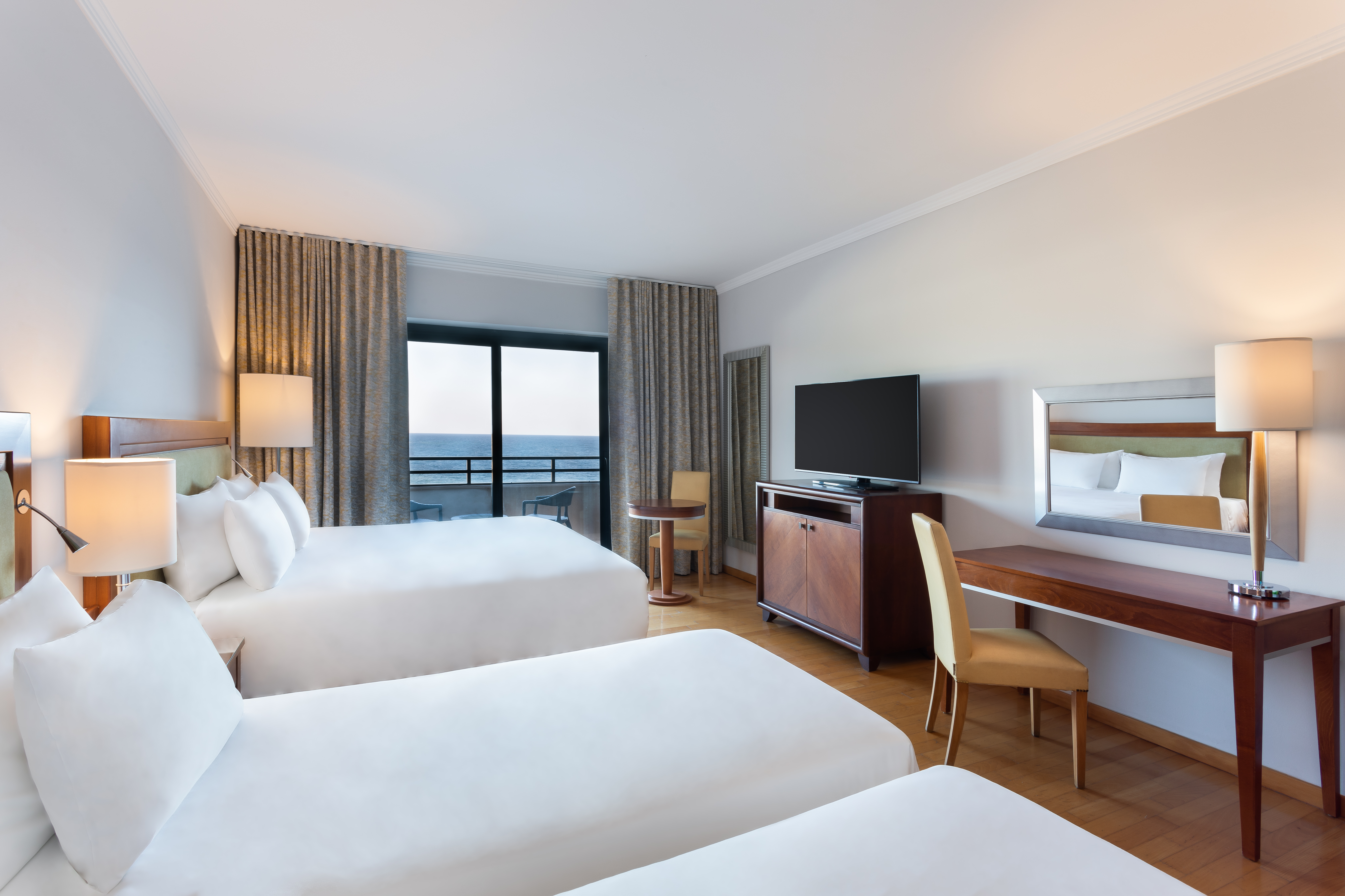 Family Room Sea View with Balcony