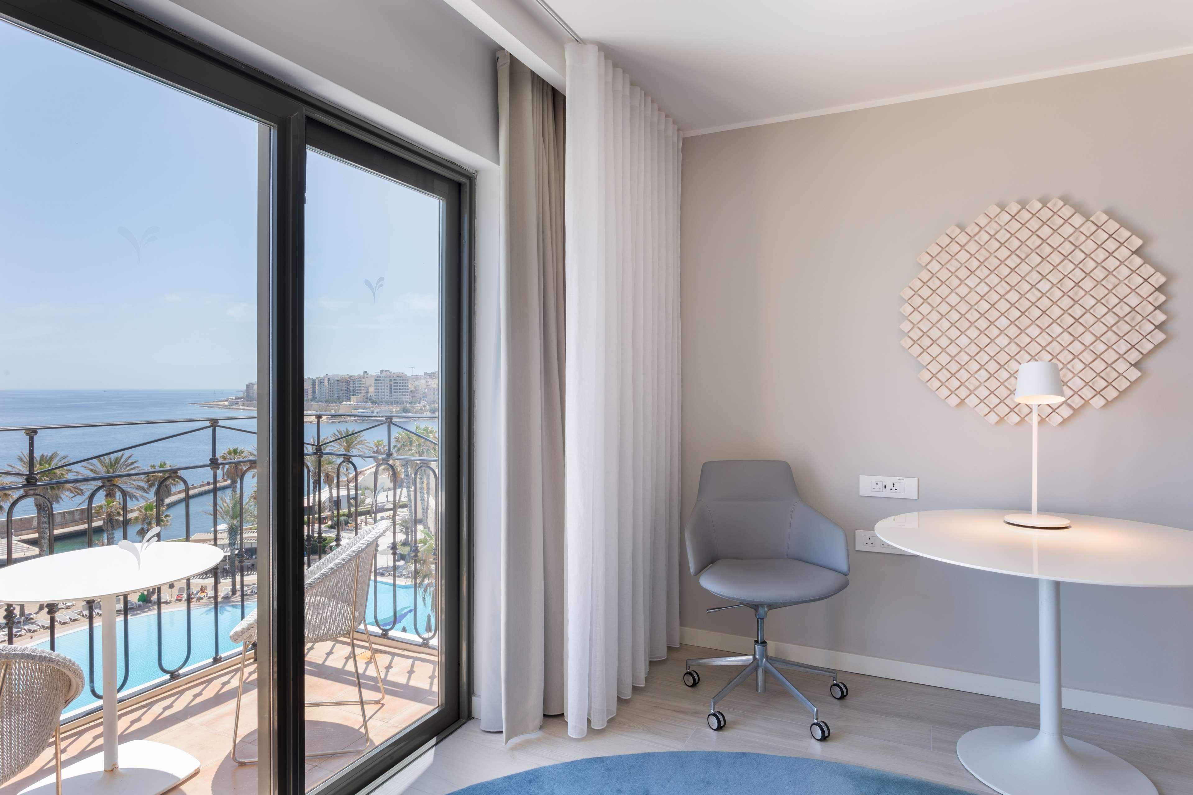 Double Executive Two Queen Beds