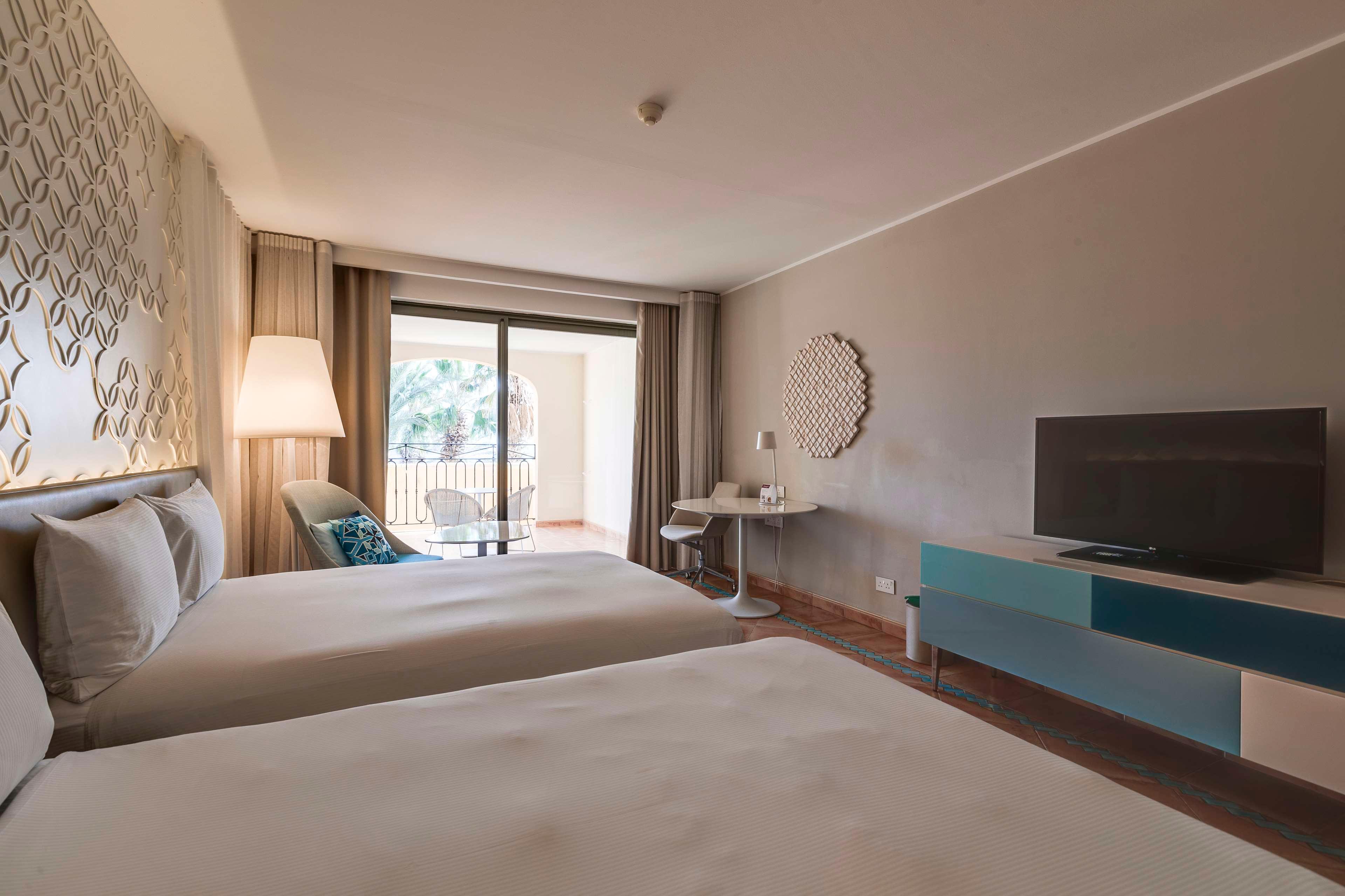 Family Room Deluxe Garden View