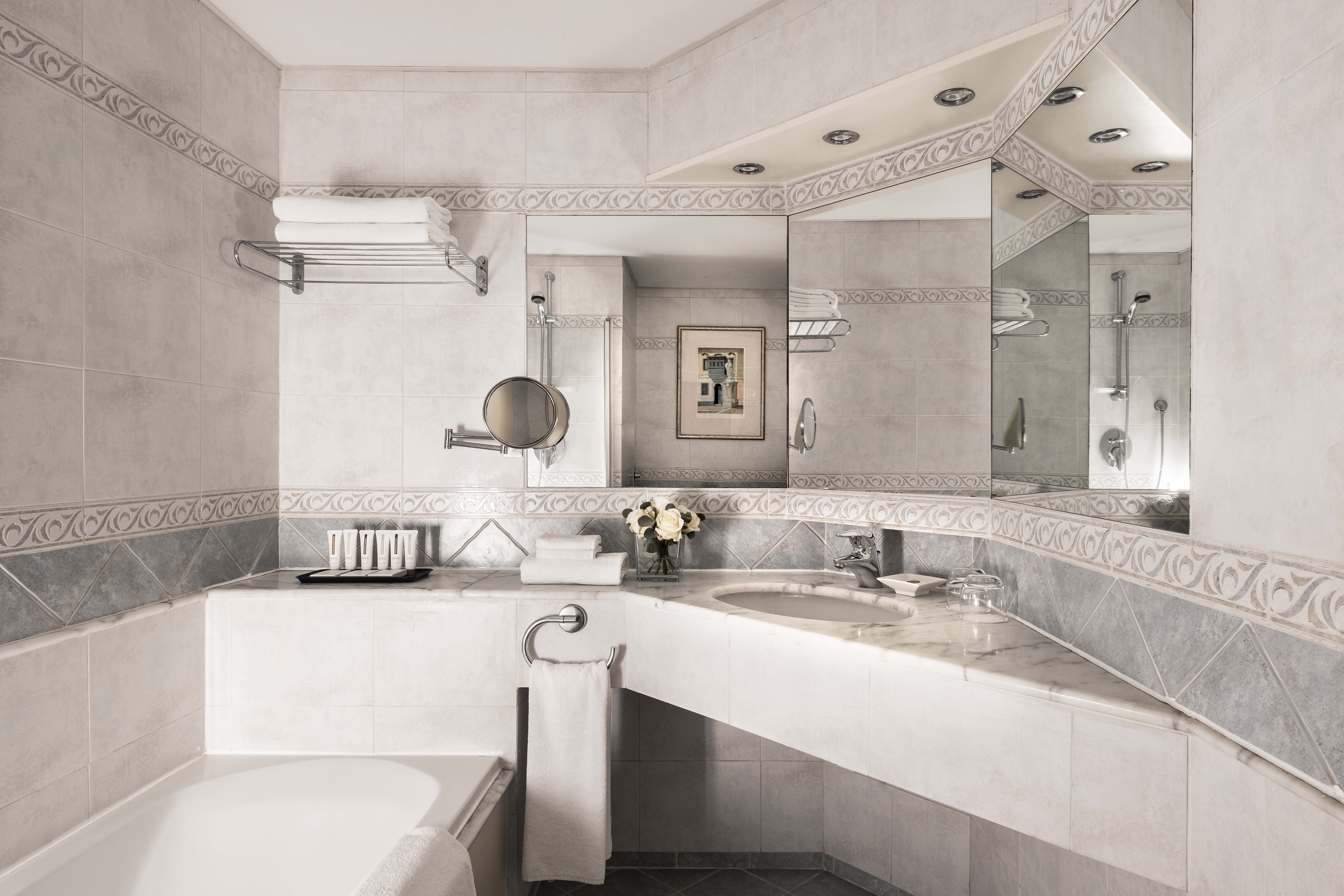 Double or Twin Deluxe Sea View