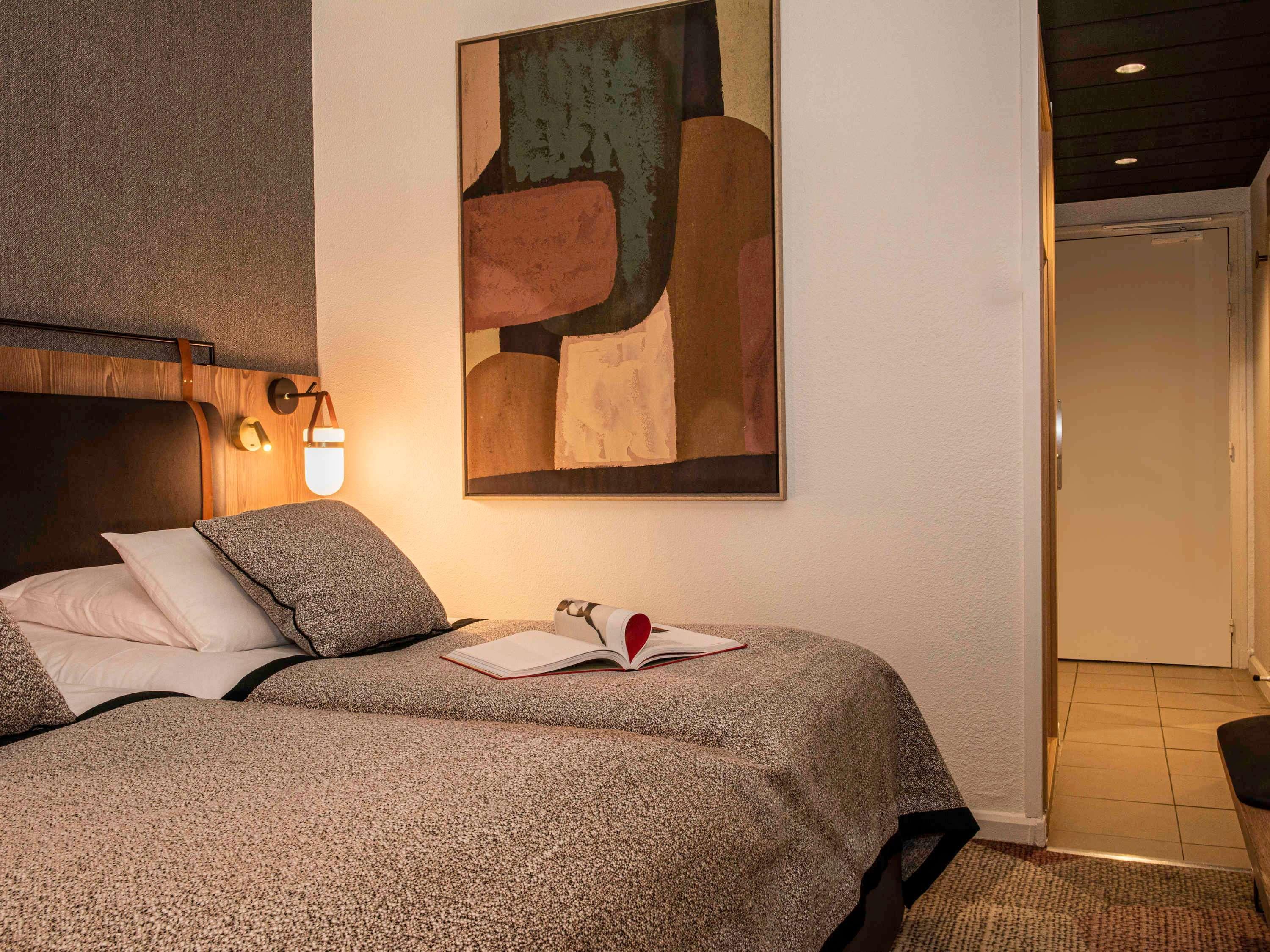 Double Classic Double Bed