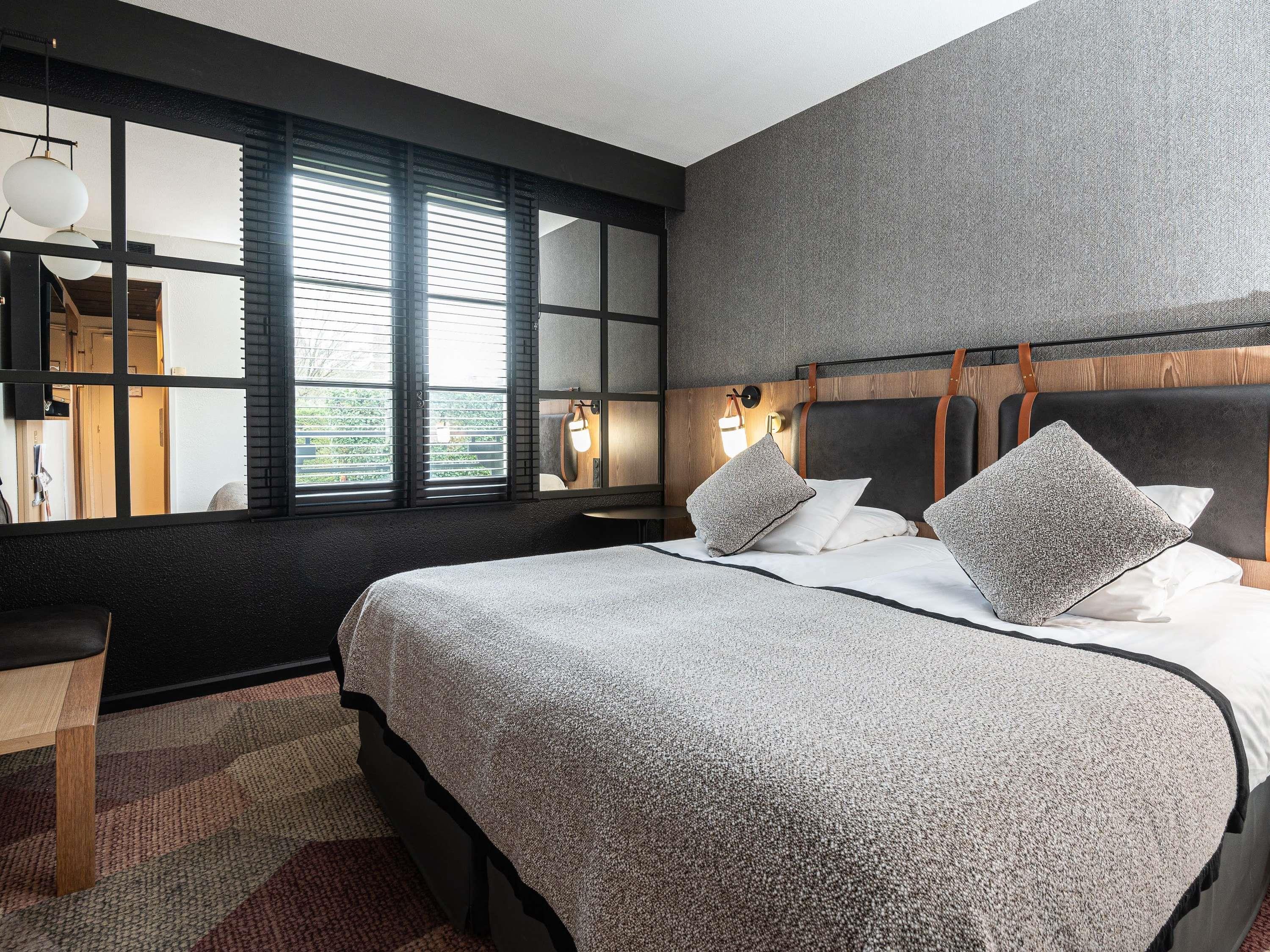 Double Classic Double Bed