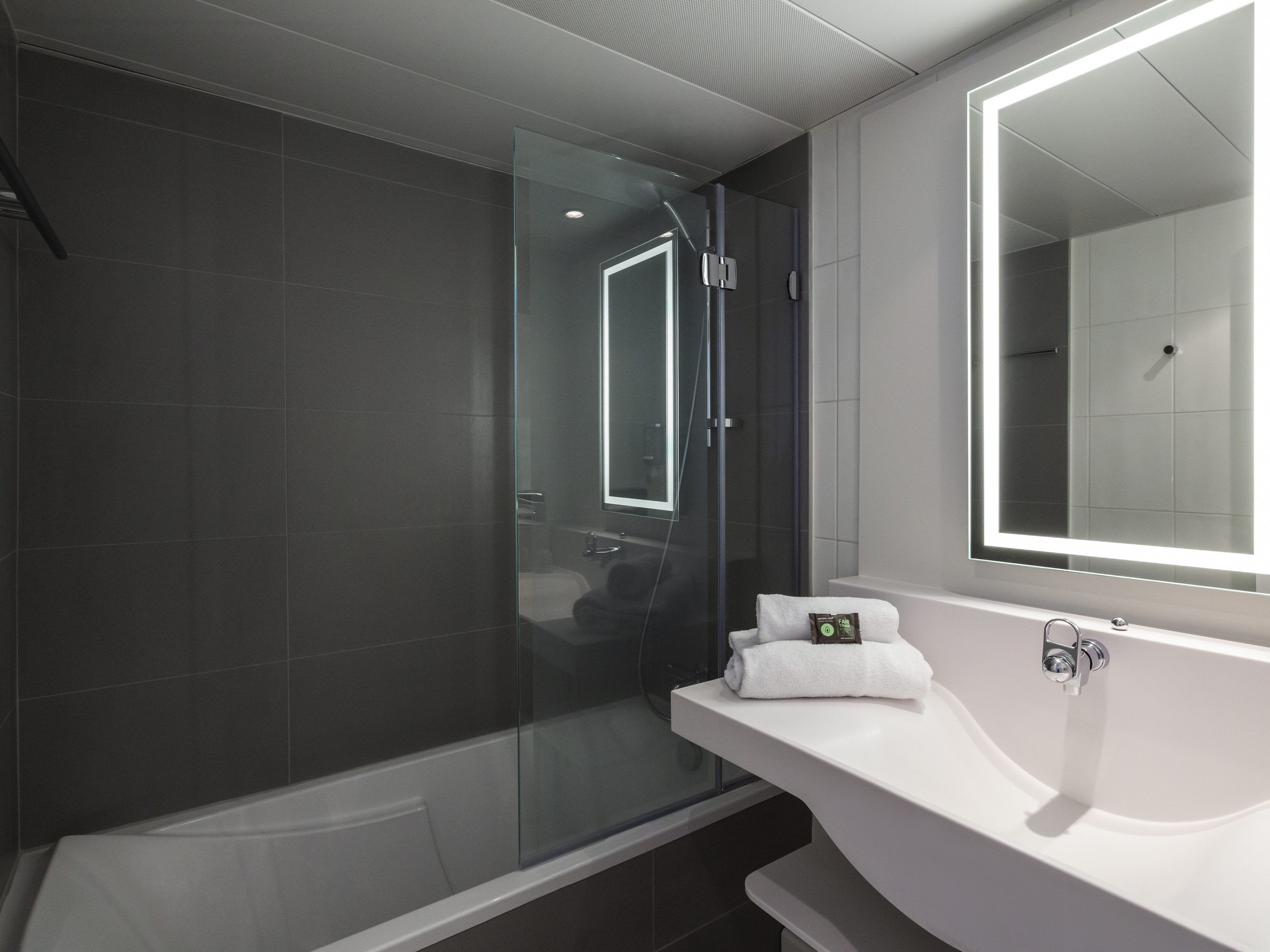 Double Classic Double Bed