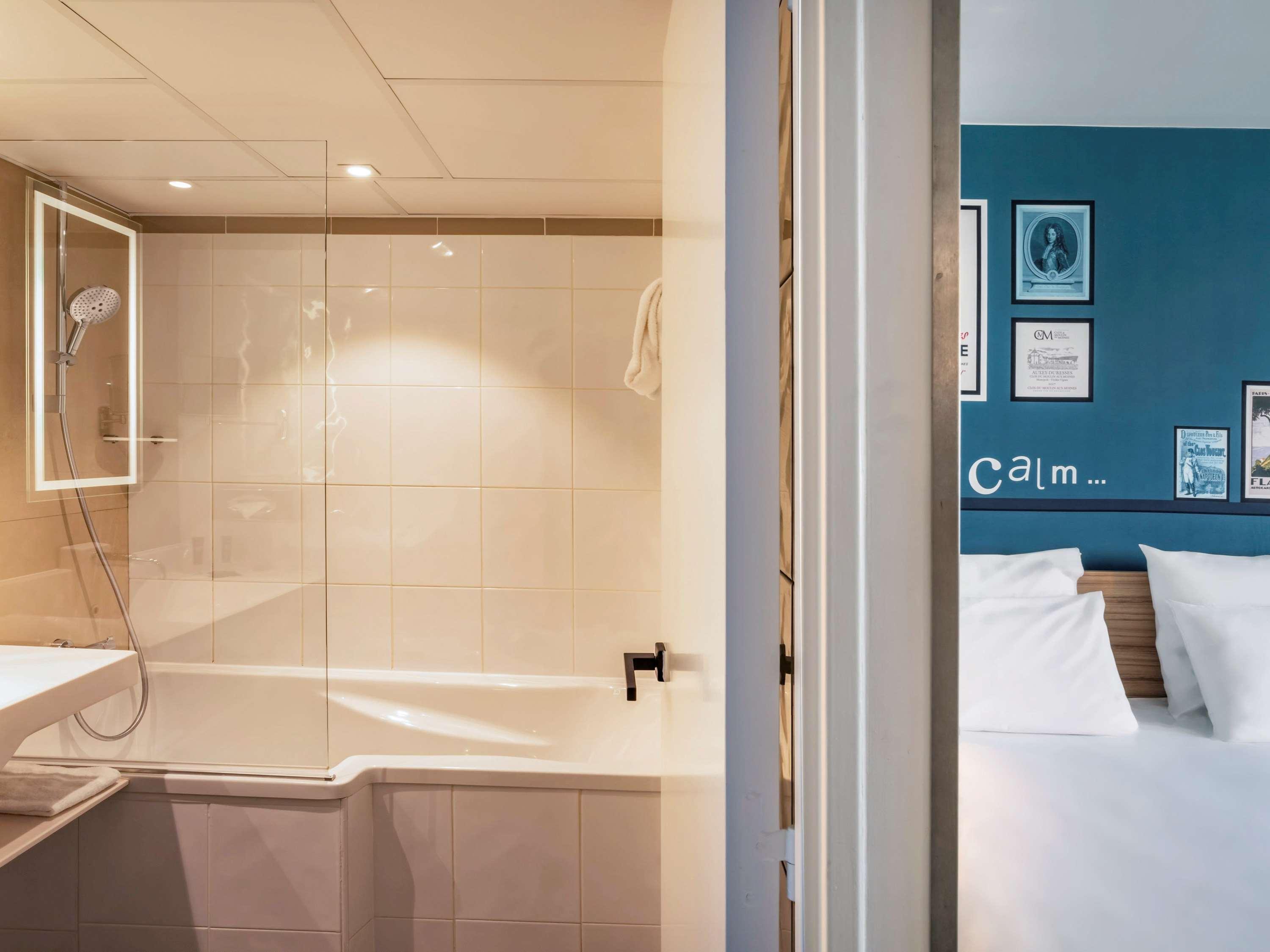 Double Classic Double Bed