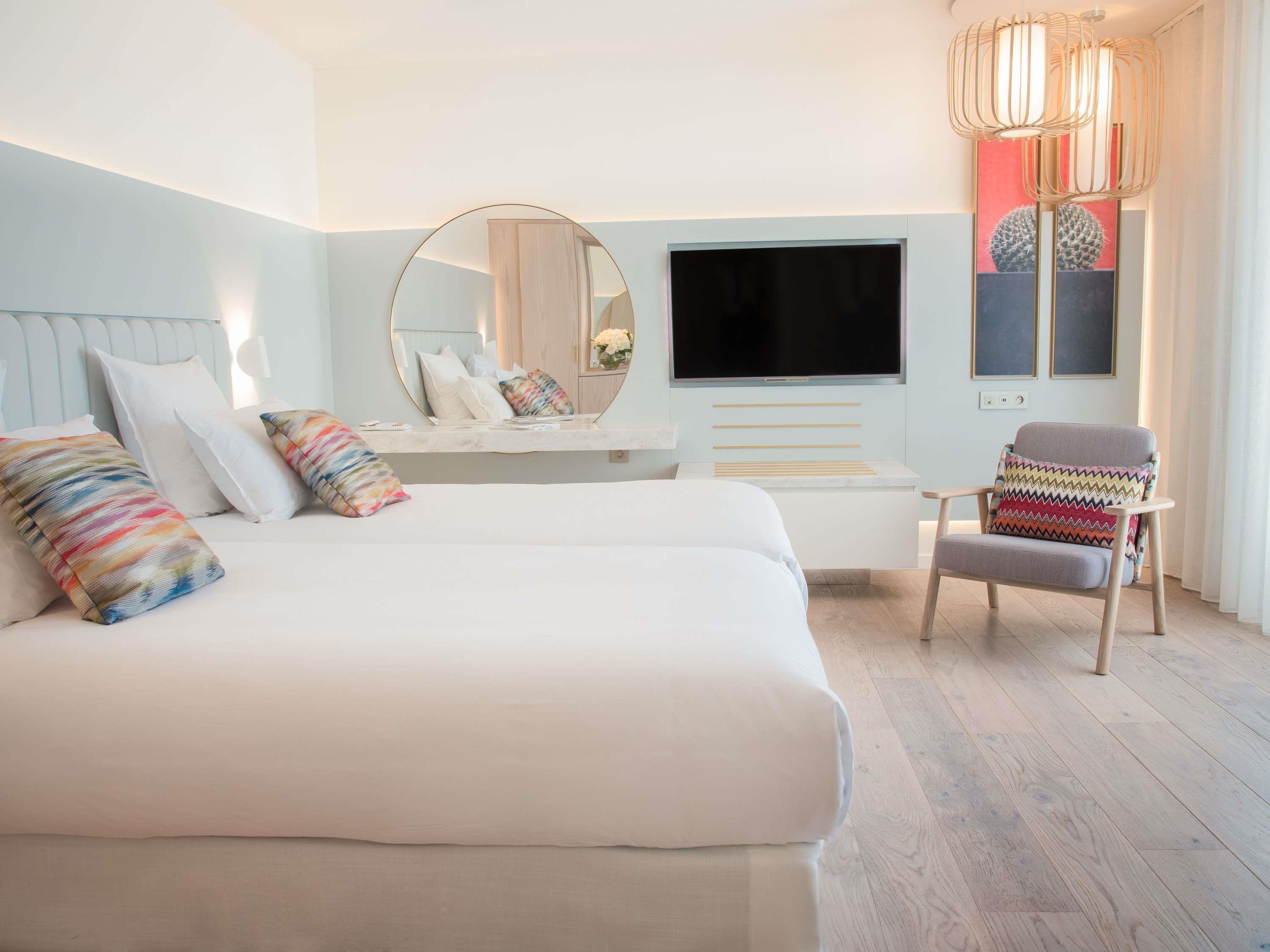 Double or Twin Superior