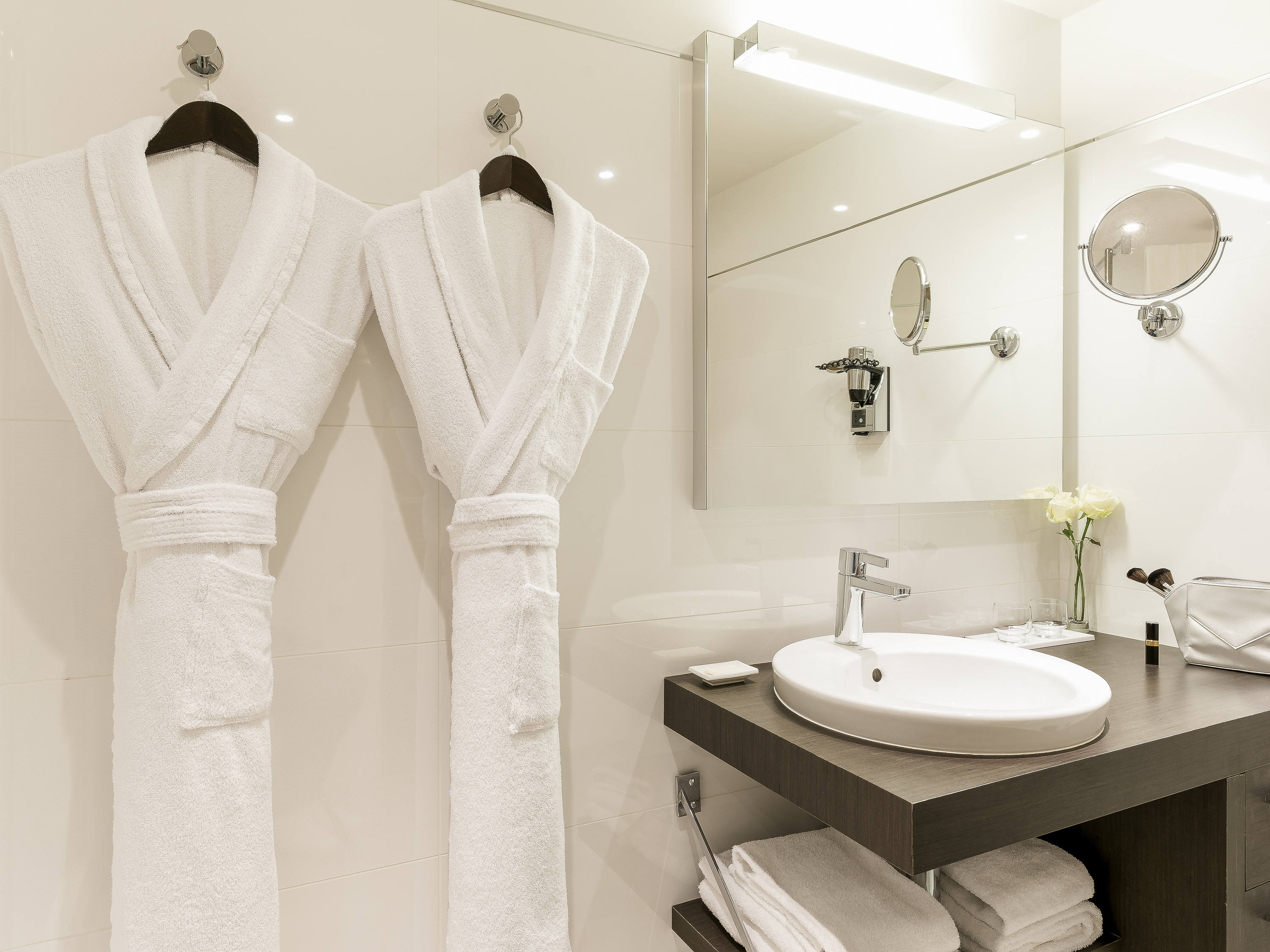 Junior Suite King Size Bed