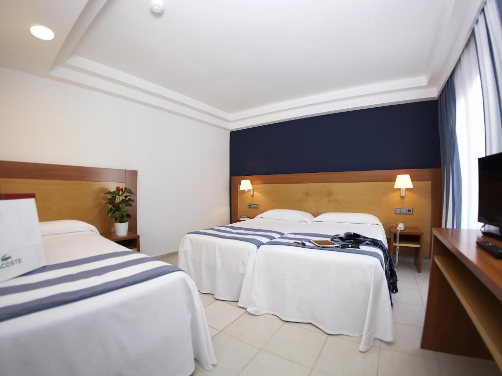 Quadruple with Balcony