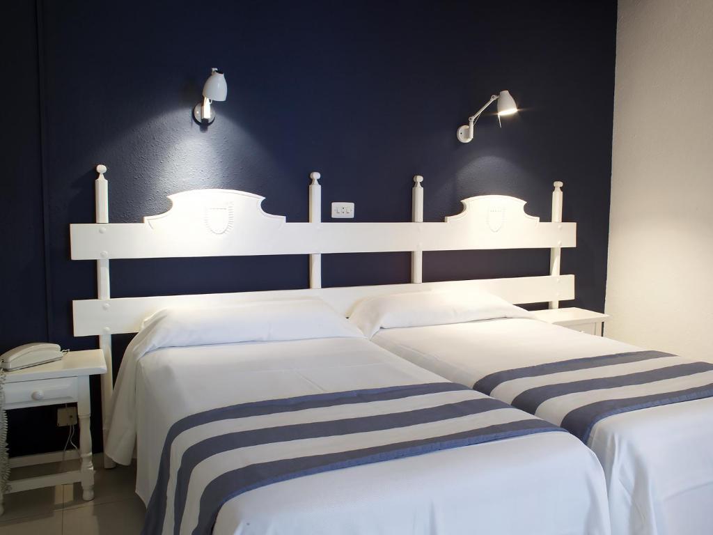 Quadruple with Balcony