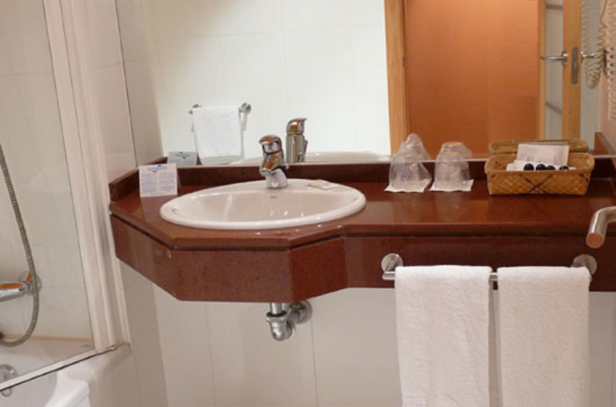 Double or Twin Standard