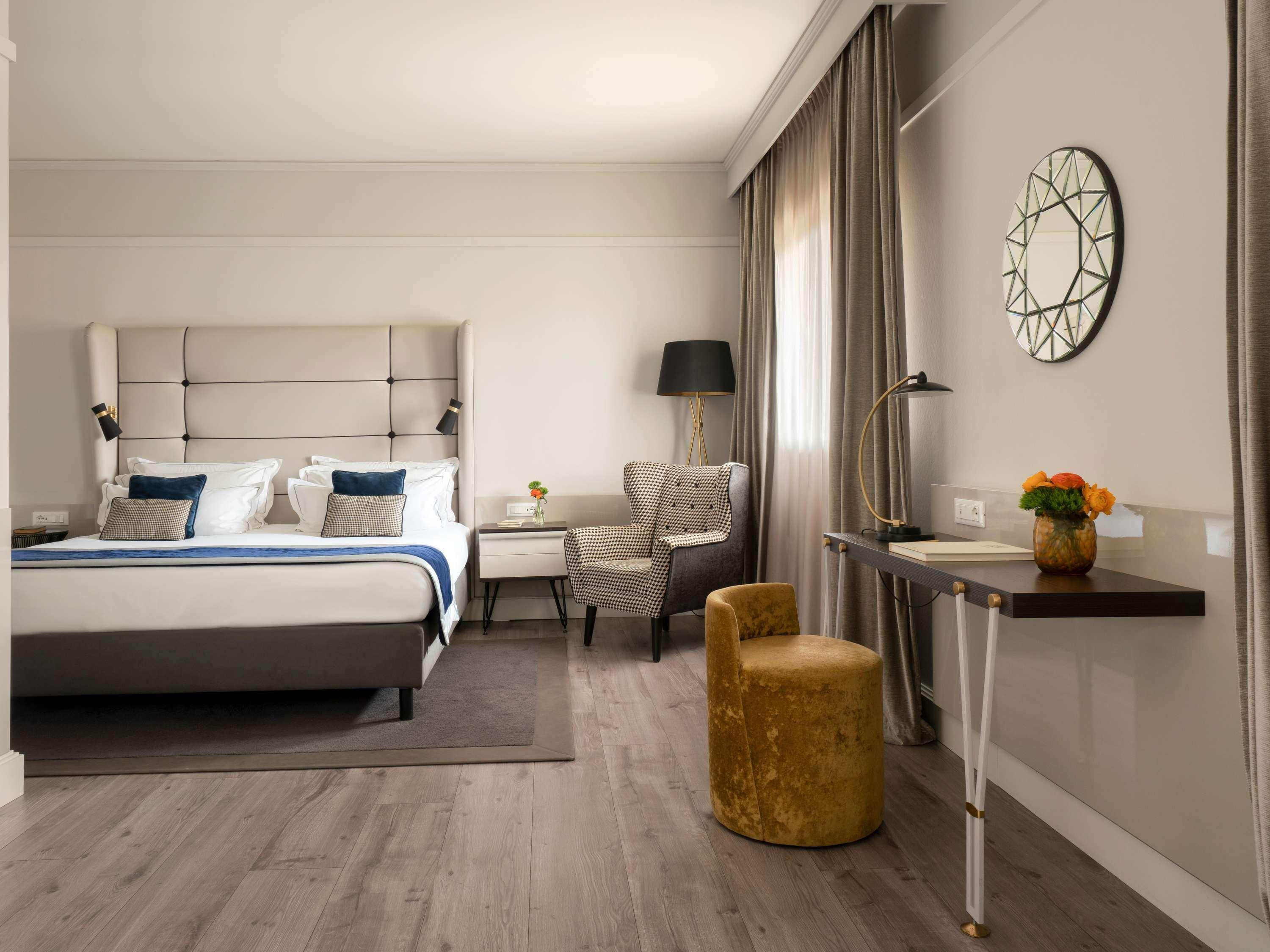 Double Superior Queen Bed