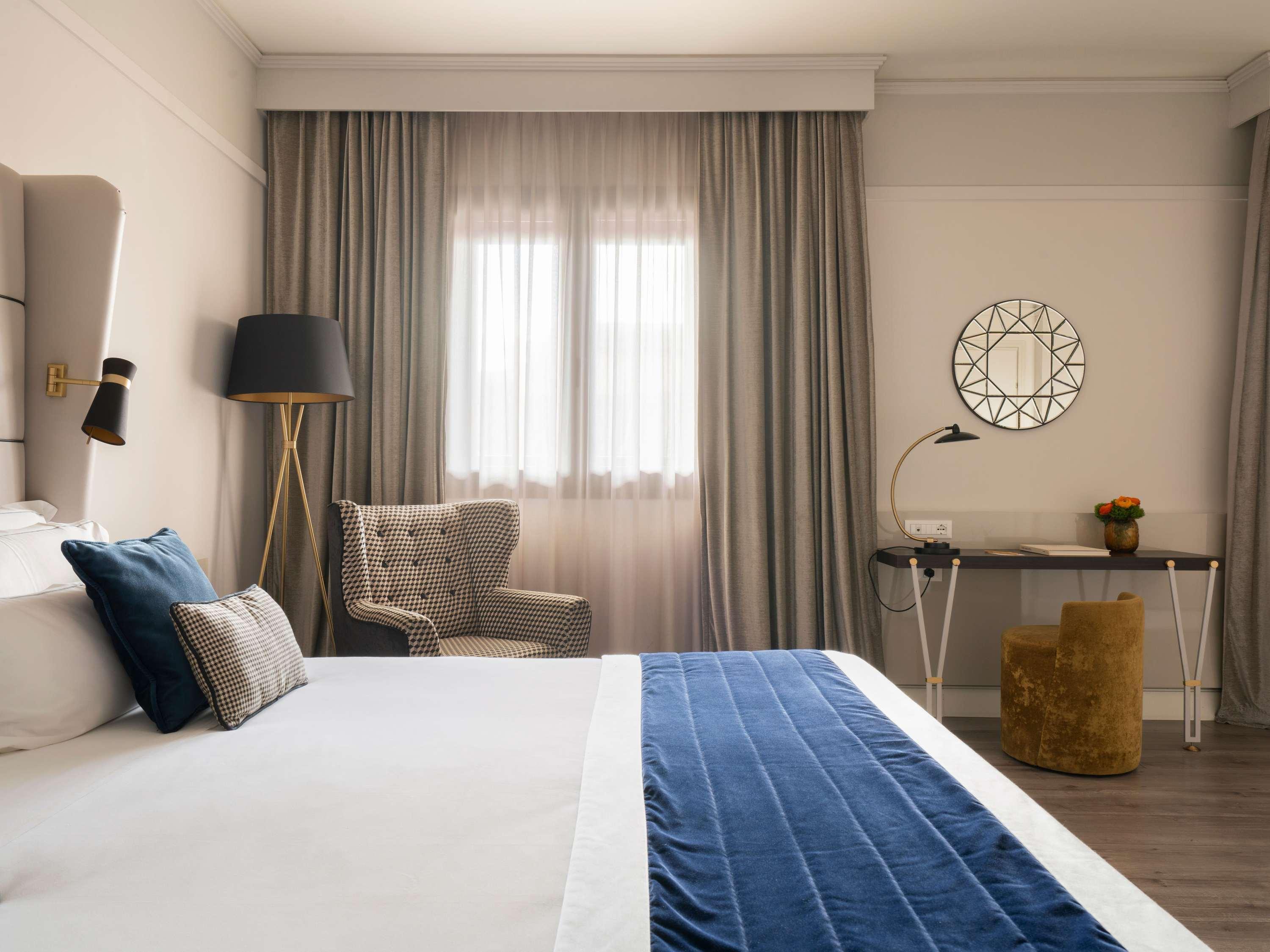 Junior Suite King Size Bed