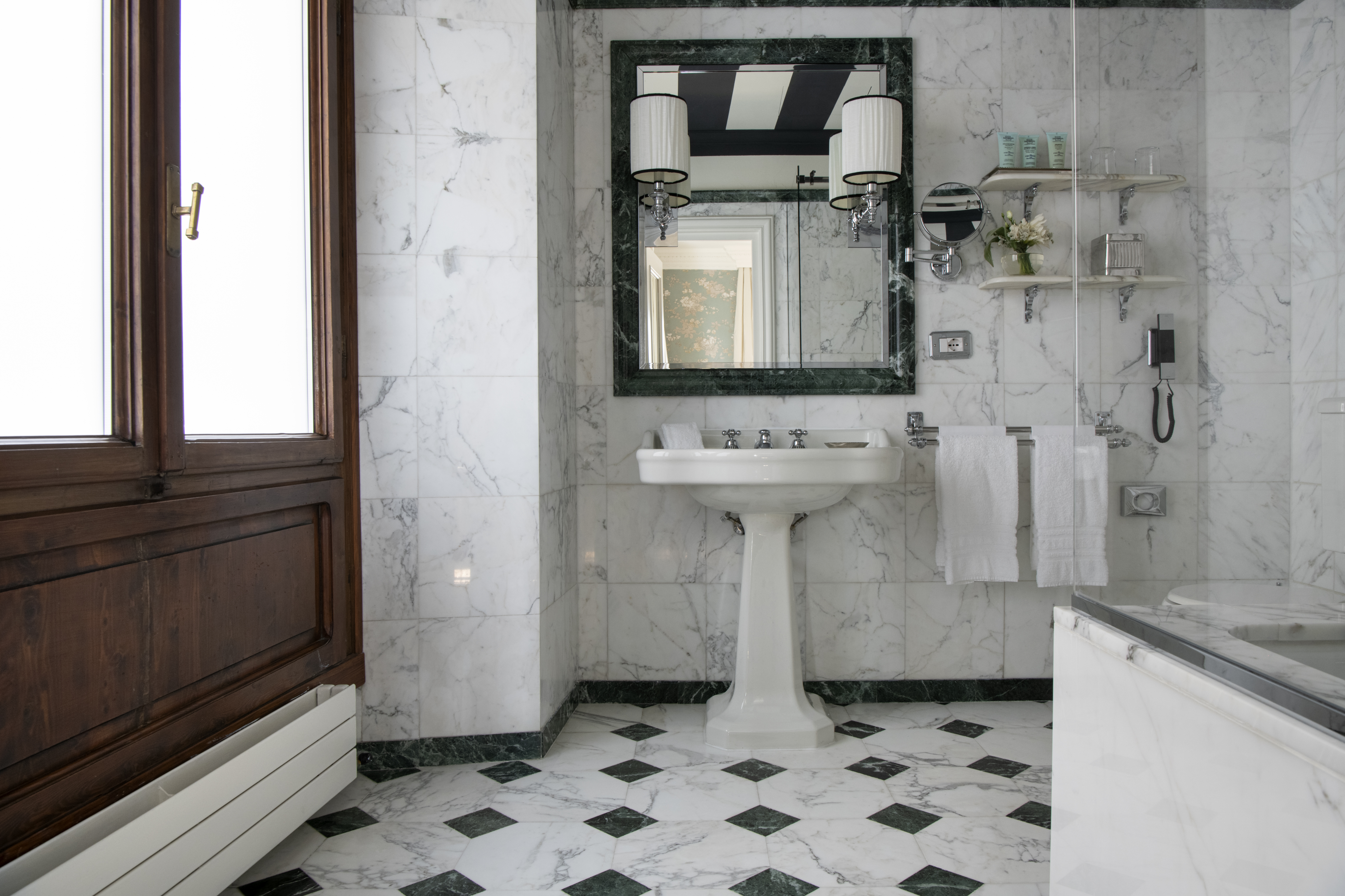 Family Room Connecting Room