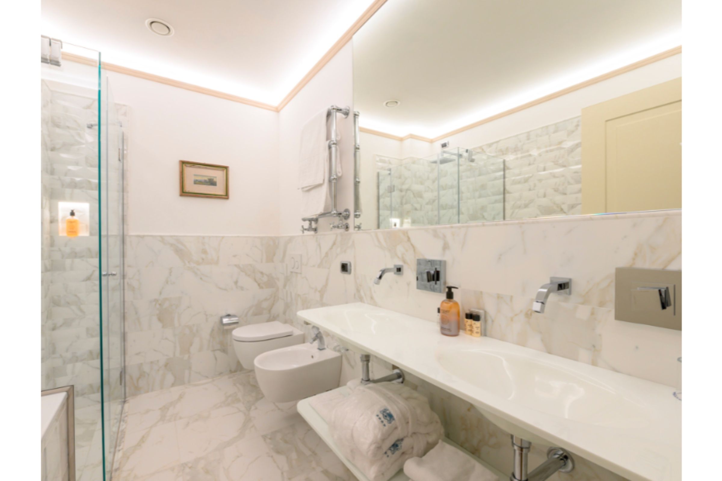 Double Single Superior with Balcony